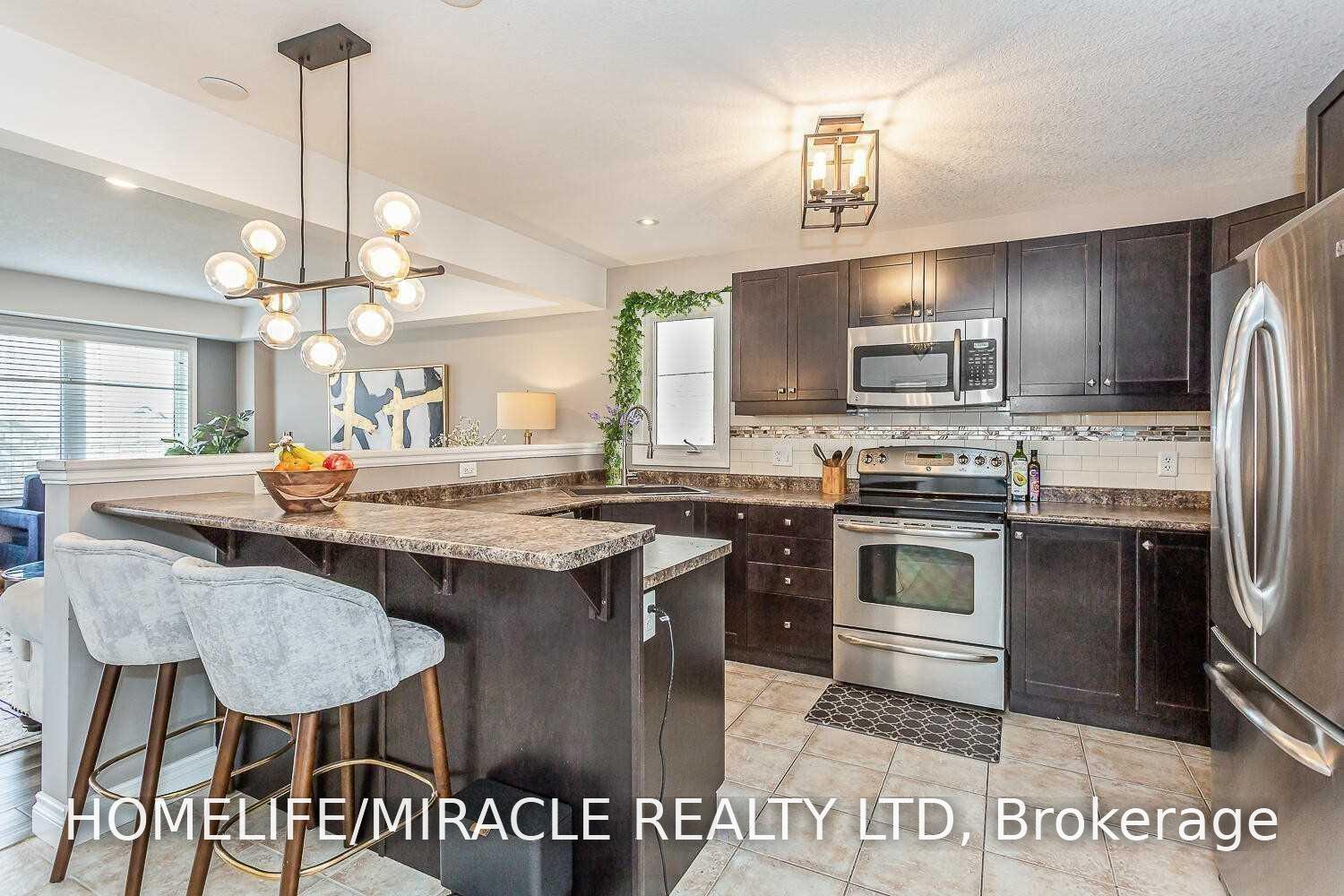 Photo 12 of 944 Dunblane Court, Kitchener, Huron Park — HOMEH