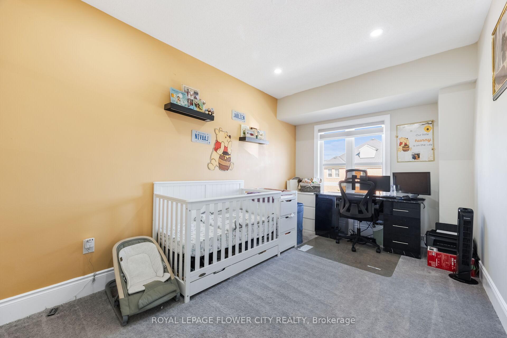 Photo 41 of 62 Foxsparrow Road, Brampton, Sandringham-Wellington North — HOMEH