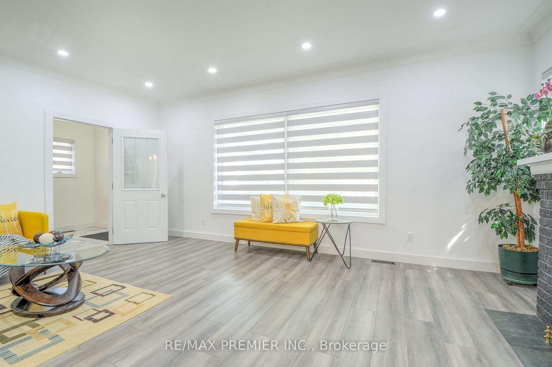 Photo 11 of 1467 Ouellette Avenue, Windsor — HOMEH