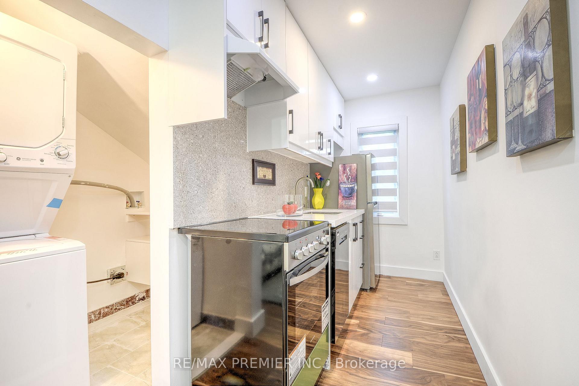 Photo 24 of 1467 Ouellette Avenue, Windsor — HOMEH