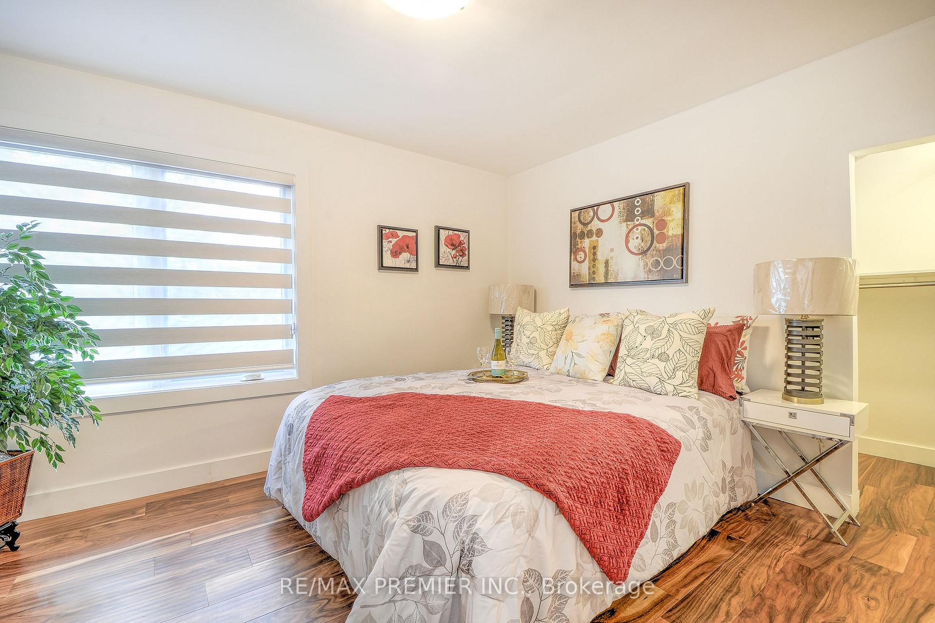 Photo 26 of 1467 Ouellette Avenue, Windsor — HOMEH