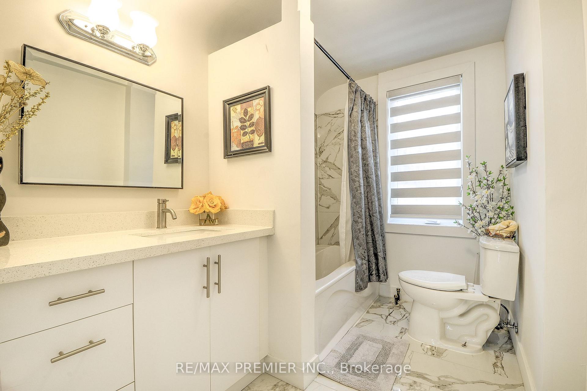 Photo 28 of 1467 Ouellette Avenue, Windsor — HOMEH