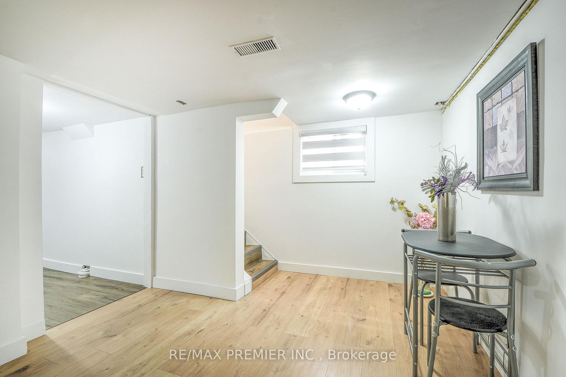 Photo 31 of 1467 Ouellette Avenue, Windsor — HOMEH