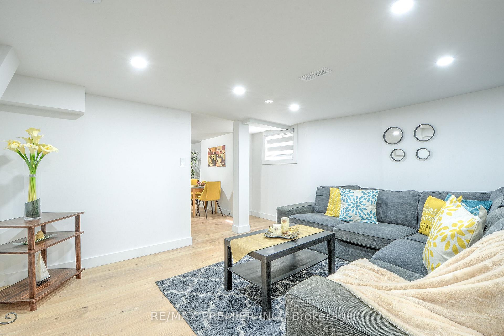 Photo 39 of 1467 Ouellette Avenue, Windsor — HOMEH