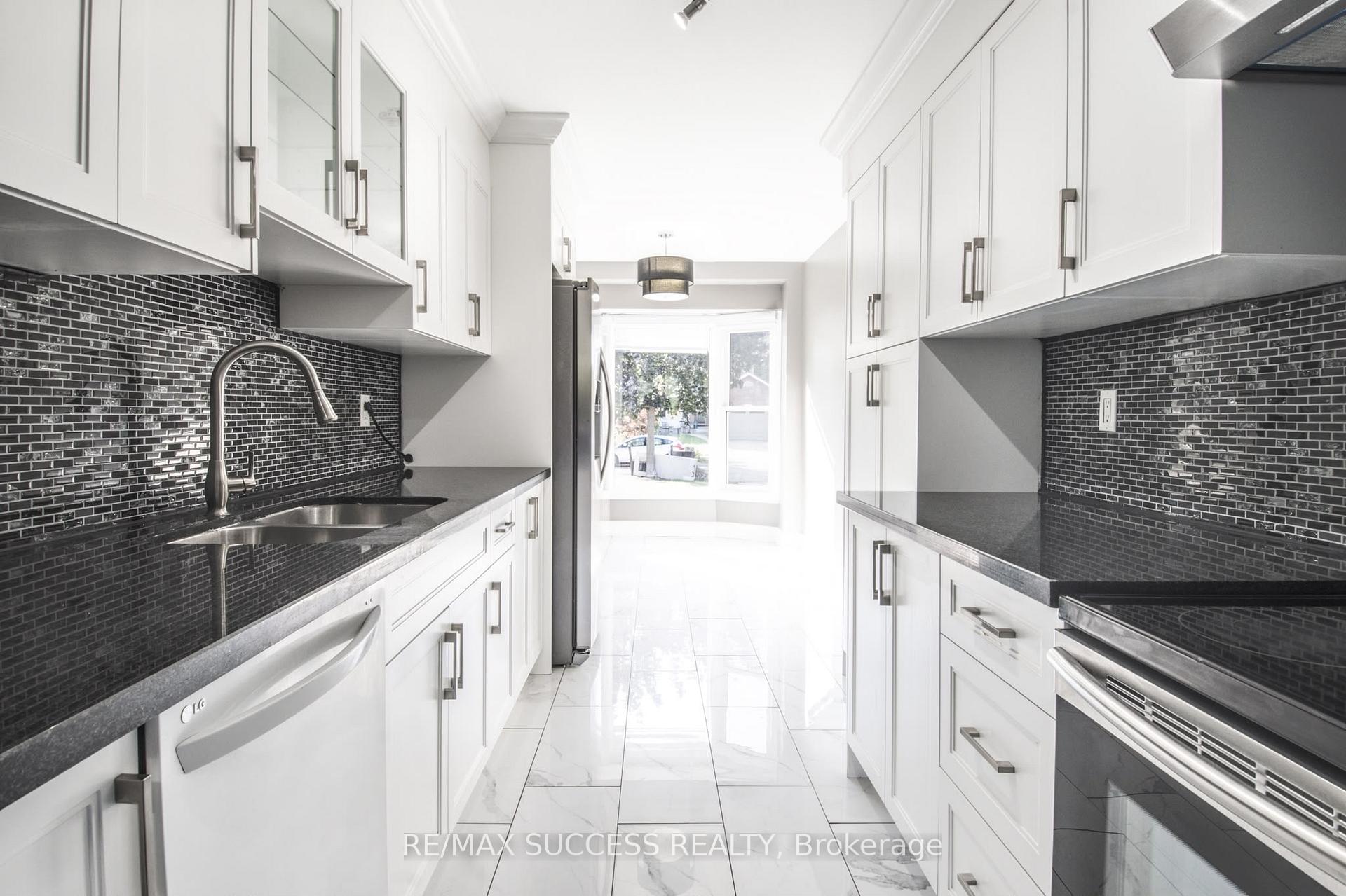 Photo 14 of 26 Tomahawk Dr, Main, Grimsby, Grimsby East — HOMEH