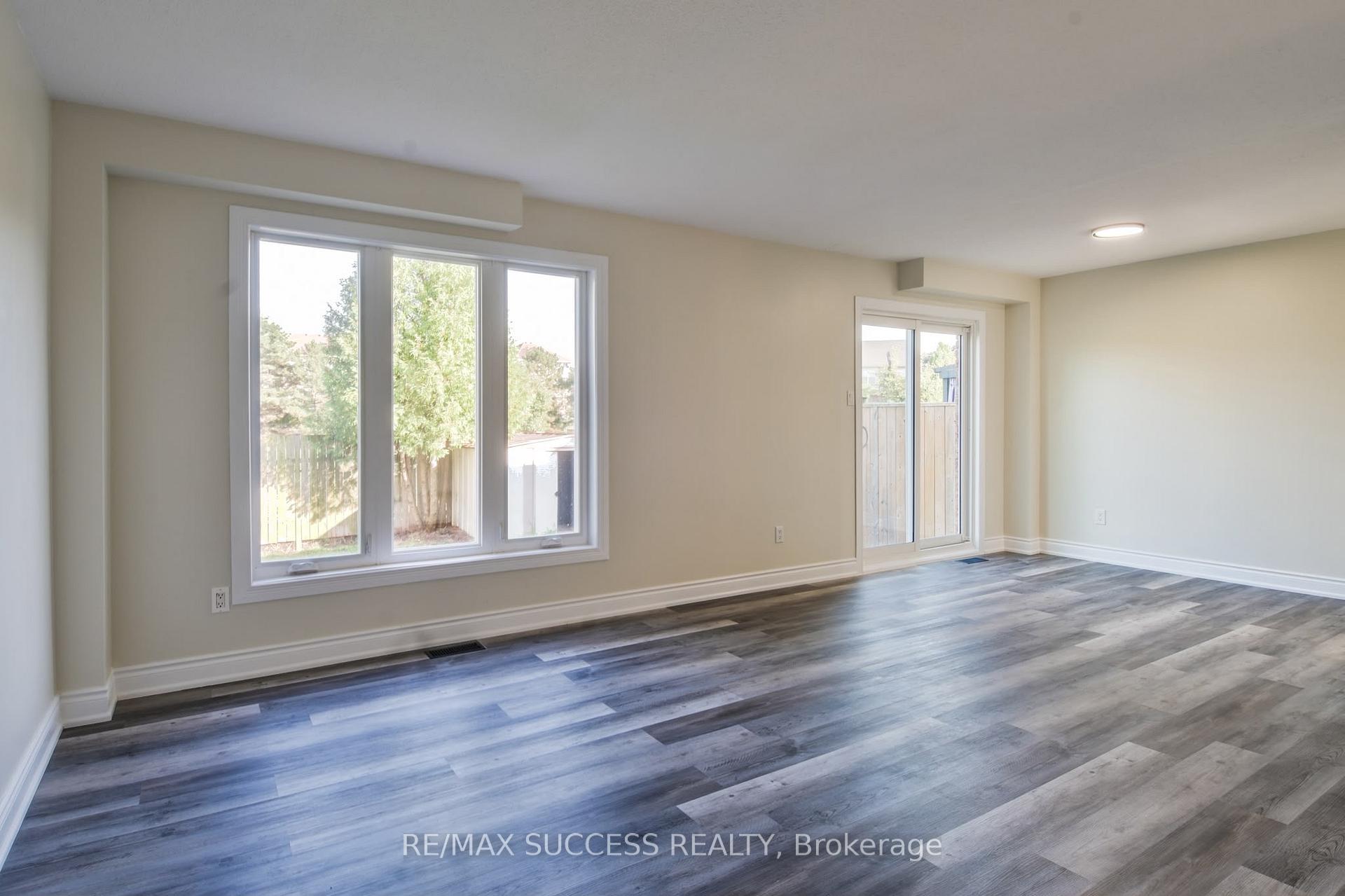 Photo 21 of 26 Tomahawk Dr, Main, Grimsby, Grimsby East — HOMEH