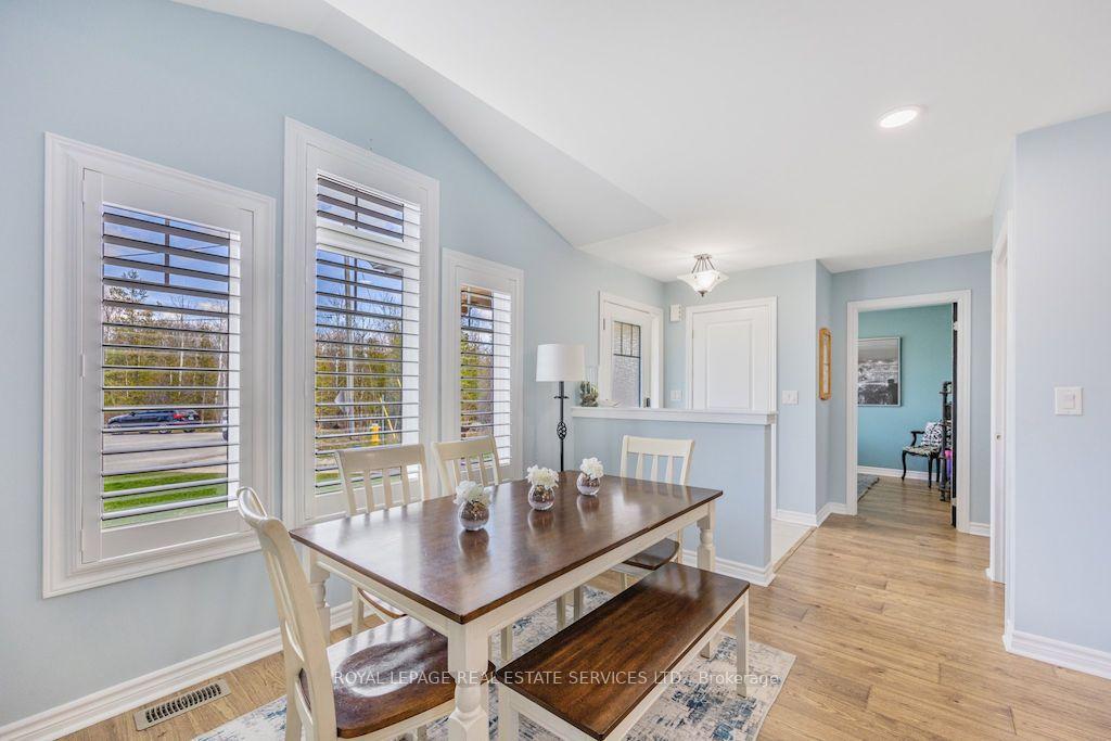 Photo 7 of 74 Robert Street S, Wasaga Beach — HOMEH