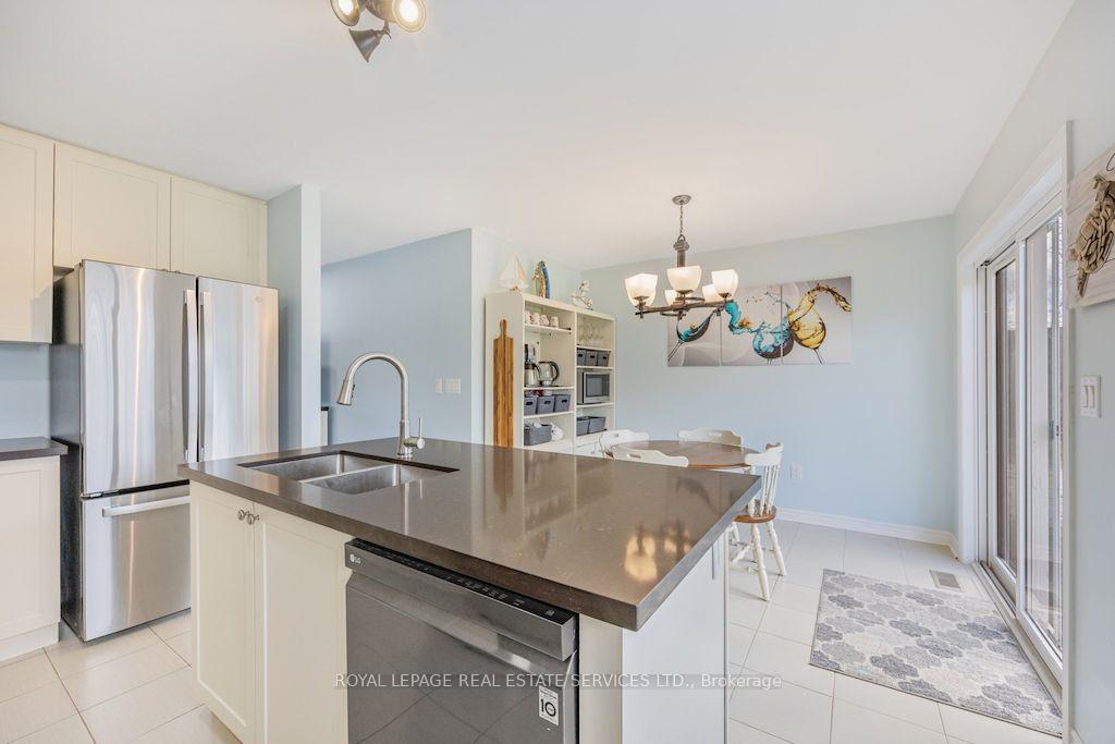 Photo 9 of 74 Robert Street S, Wasaga Beach — HOMEH