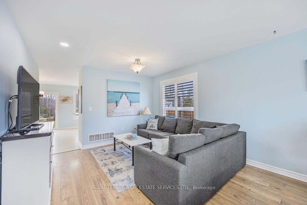 Photo 17 of 74 Robert Street S, Wasaga Beach — HOMEH
