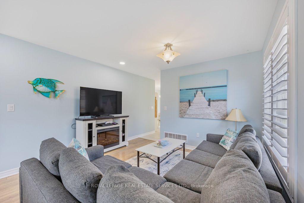 Photo 18 of 74 Robert Street S, Wasaga Beach — HOMEH