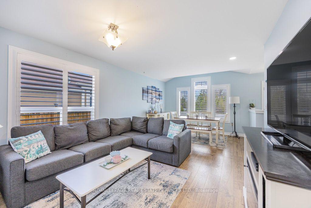 Photo 19 of 74 Robert Street S, Wasaga Beach — HOMEH