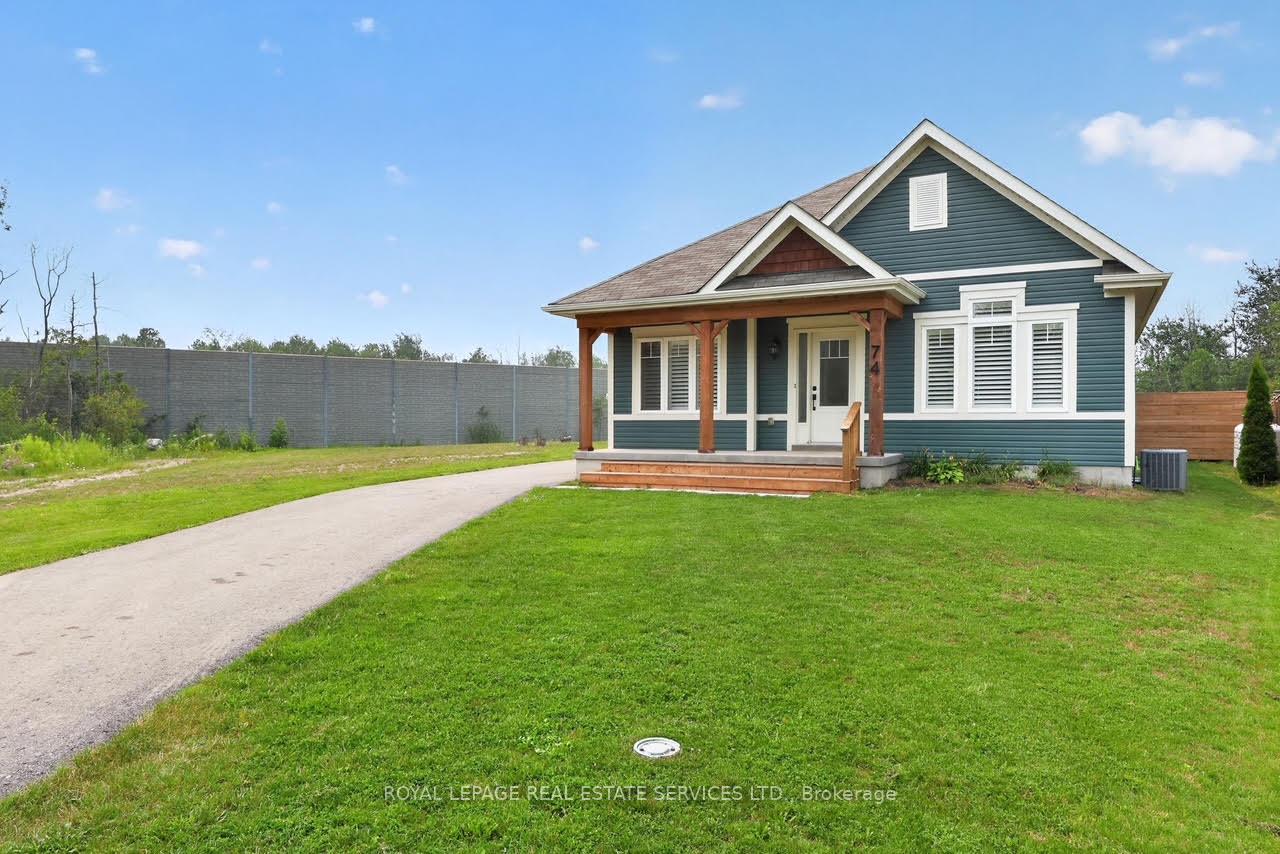 Photo 4 of 74 Robert Street S, Wasaga Beach — HOMEH