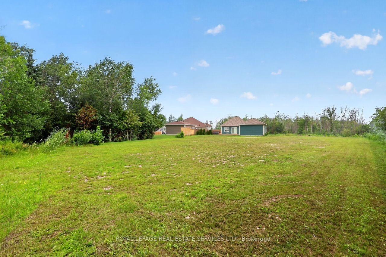 Photo 34 of 74 Robert Street S, Wasaga Beach — HOMEH