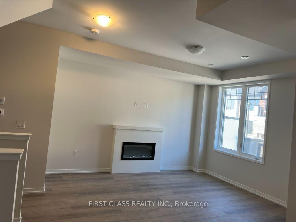 Photo 13 of 27 Arbour Green Cres, Vaughan, Kleinburg — HOMEH
