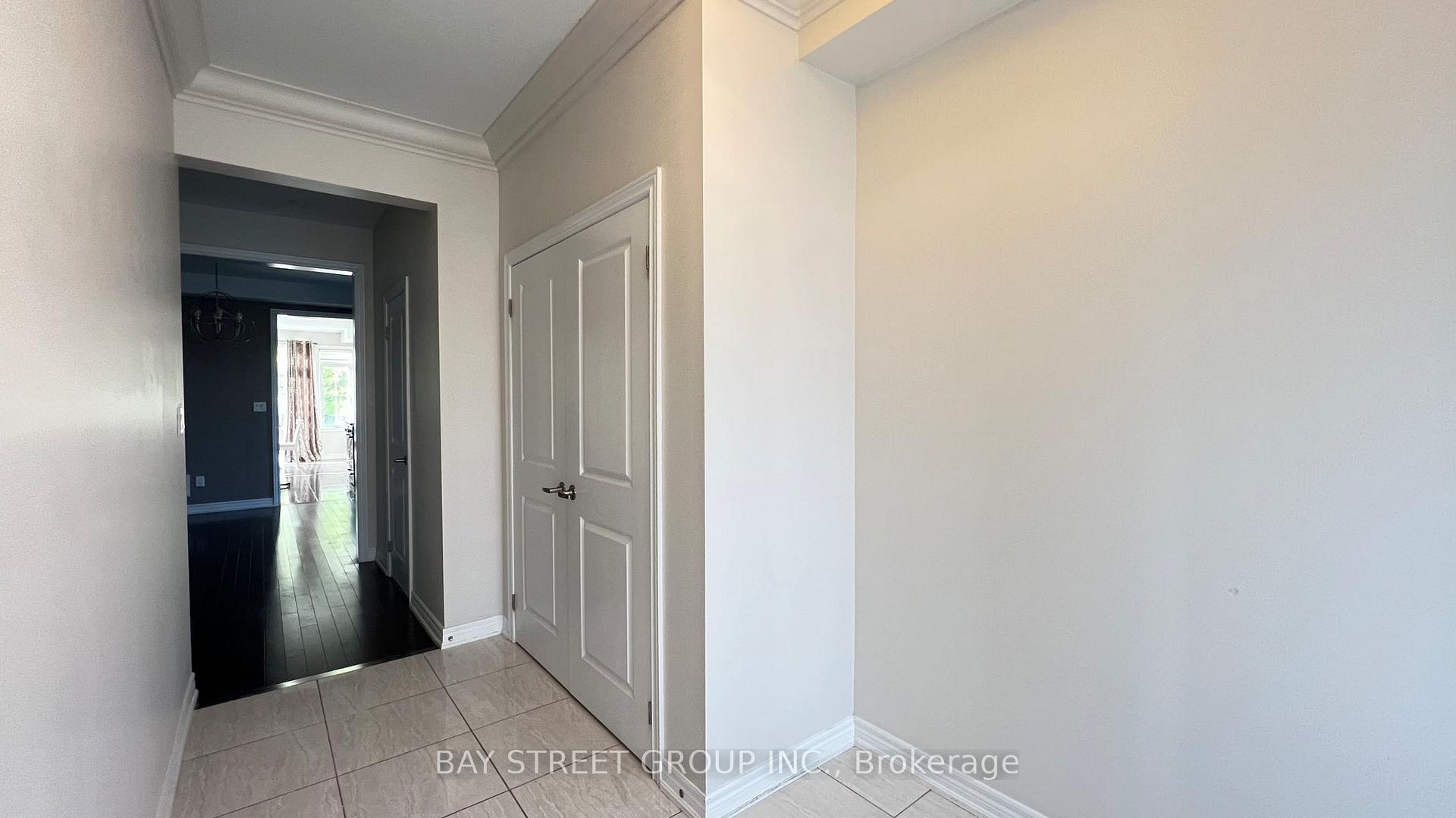 Photo 3 of 116 Riding Mountain Drive, Richmond Hill, Jefferson — HOMEH