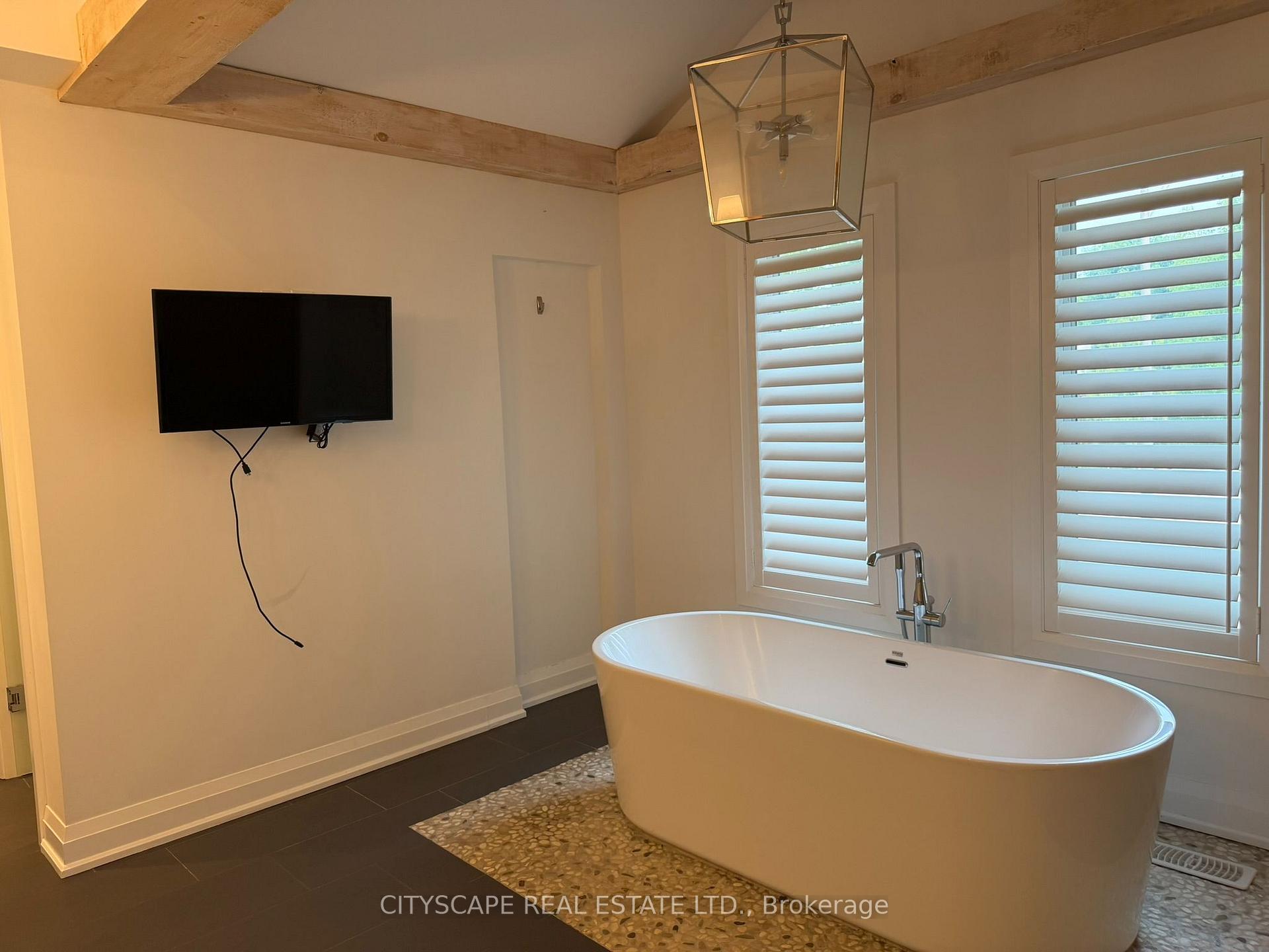 Photo 24 of 2009 Water's Edge Drive, Oakville, Bronte — HOMEH