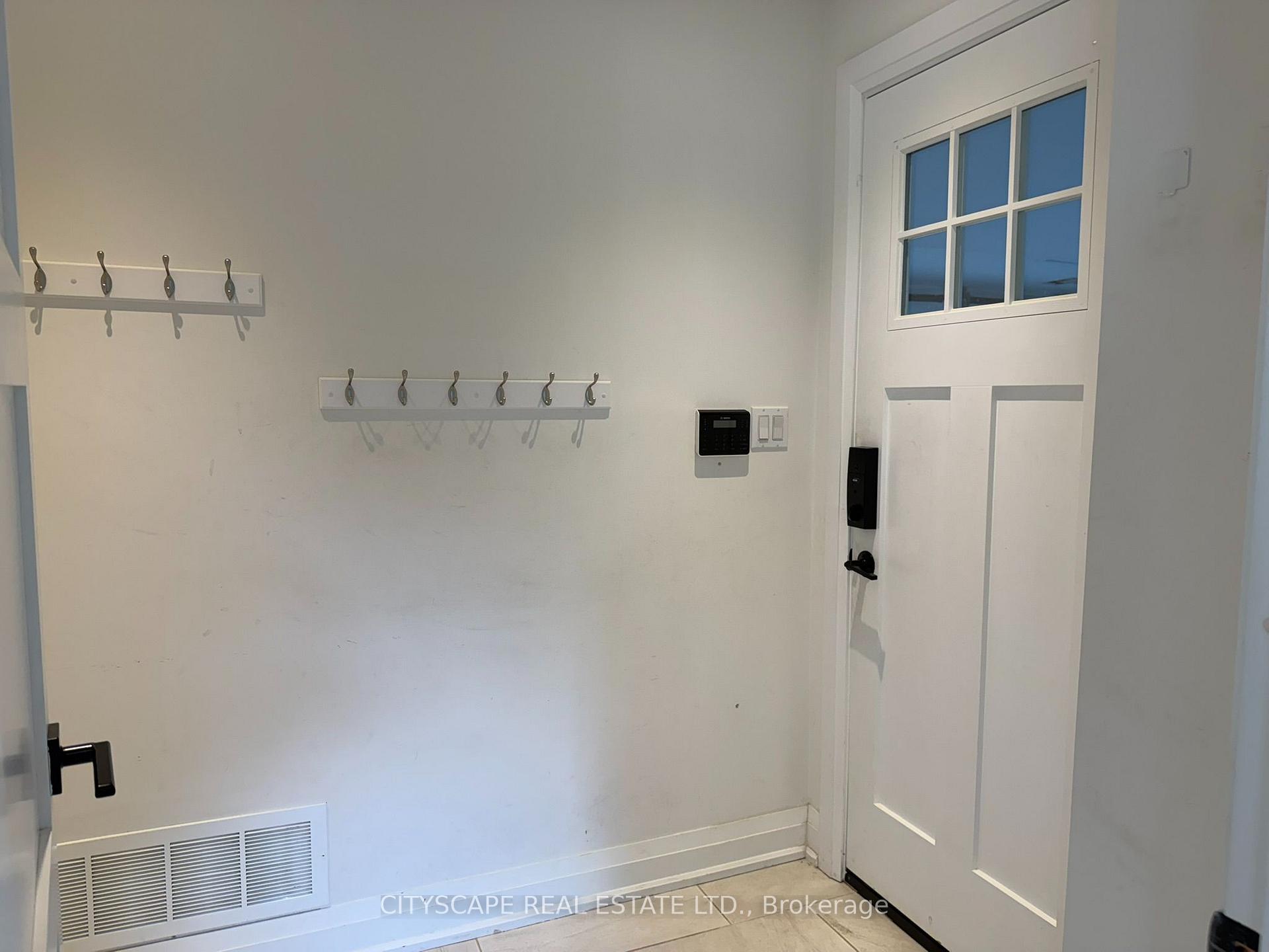 Photo 30 of 2009 Water's Edge Drive, Oakville, Bronte — HOMEH