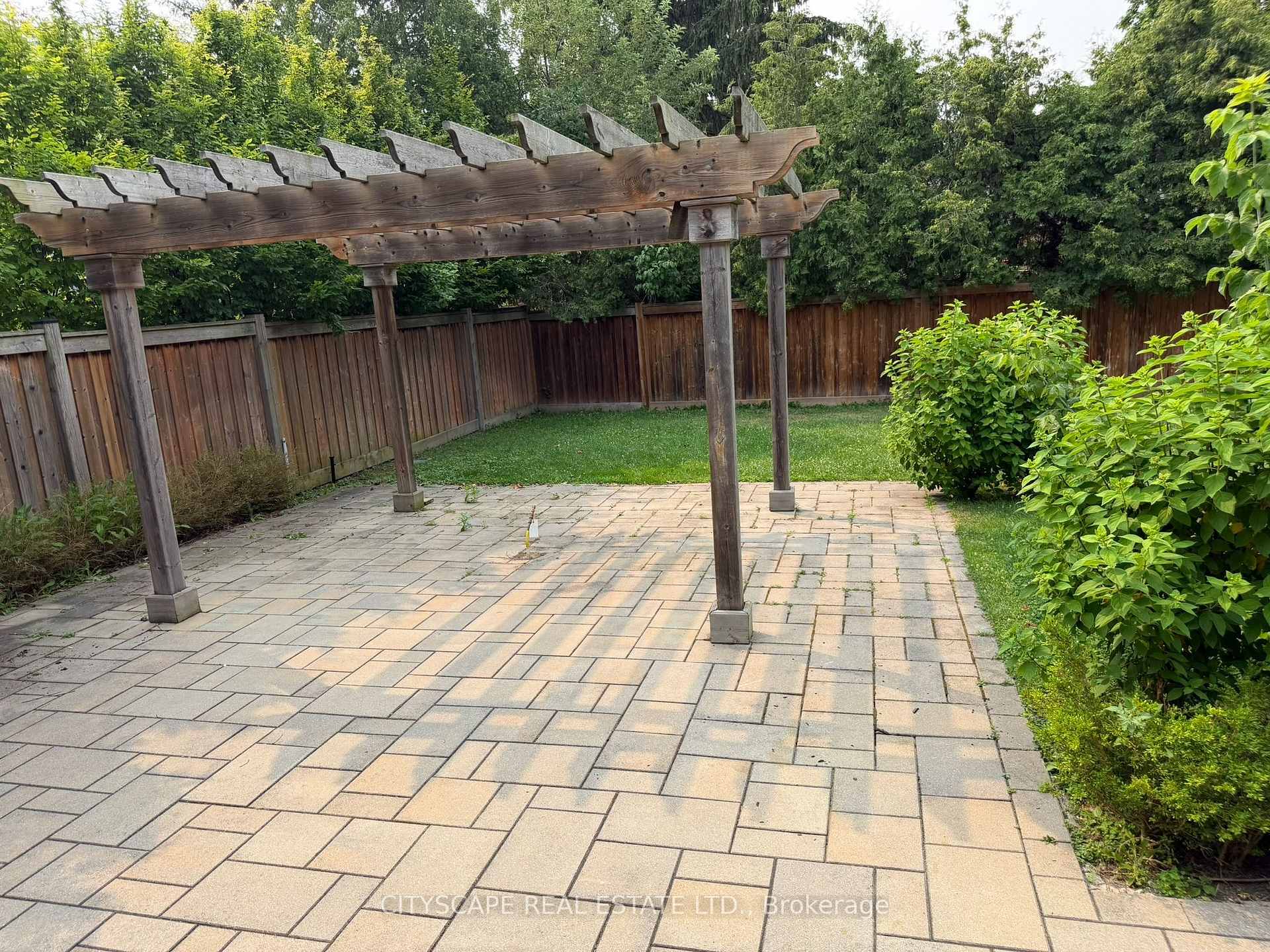 Photo 37 of 2009 Water's Edge Drive, Oakville, Bronte — HOMEH