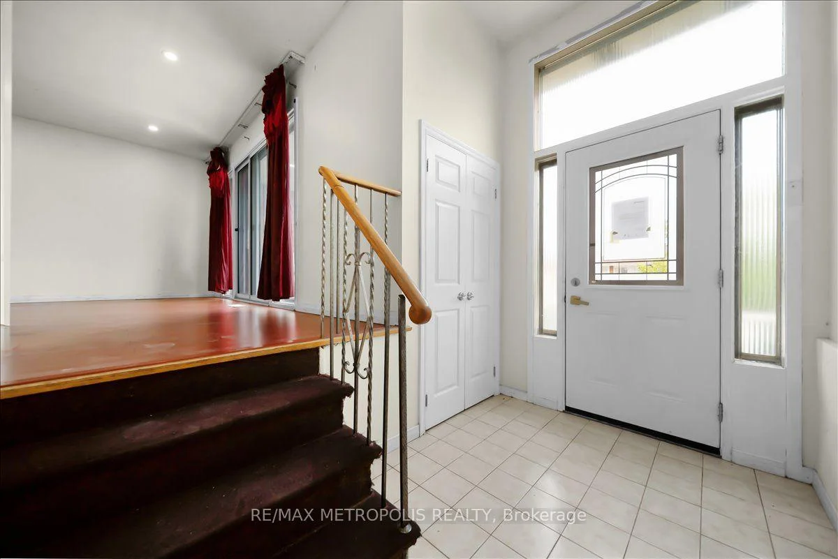 Photo 6 of 39 Jellicoe Crescent, Brampton, Northgate — HOMEH
