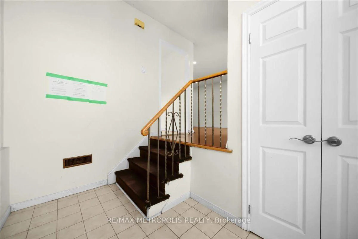 Photo 7 of 39 Jellicoe Crescent, Brampton, Northgate — HOMEH