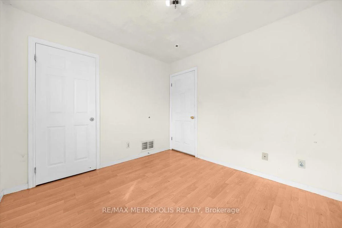 Photo 23 of 39 Jellicoe Crescent, Brampton, Northgate — HOMEH
