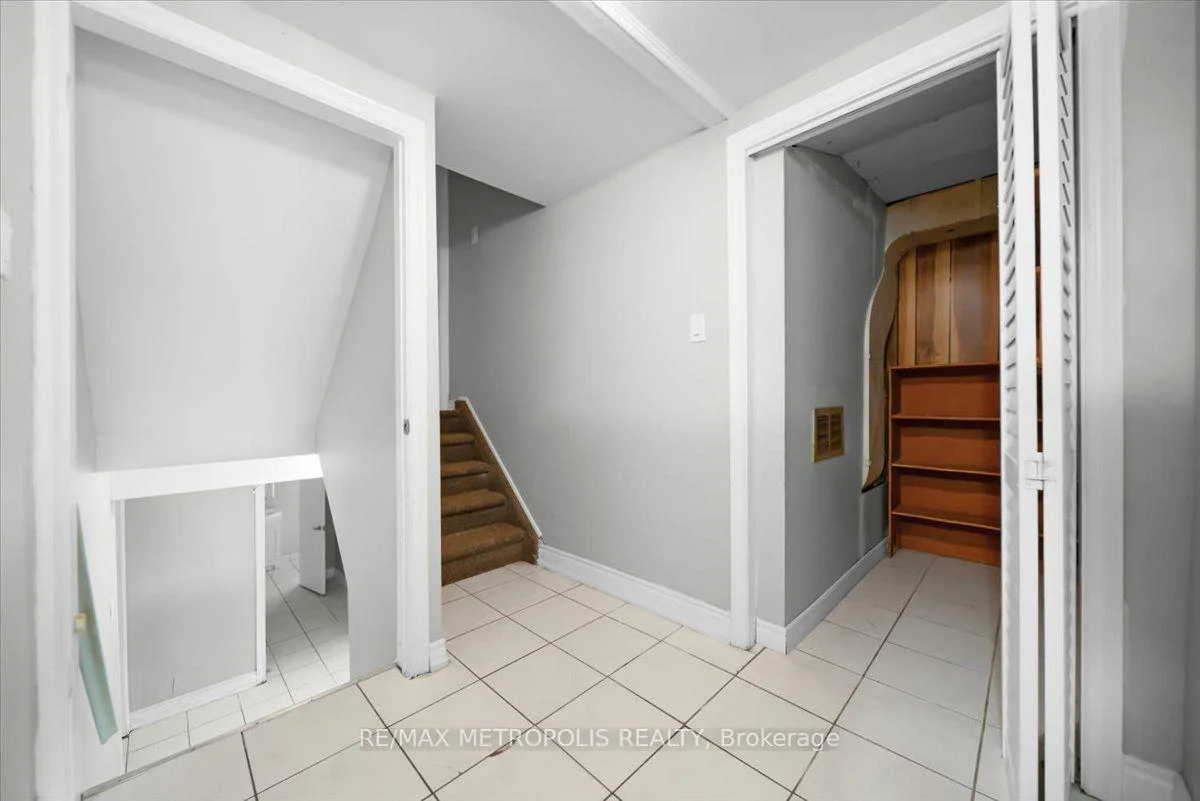 Photo 34 of 39 Jellicoe Crescent, Brampton, Northgate — HOMEH