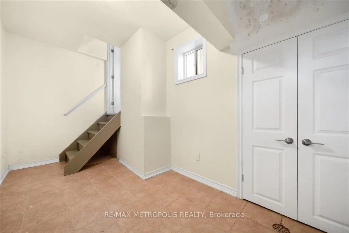 Photo 38 of 39 Jellicoe Crescent, Brampton, Northgate — HOMEH