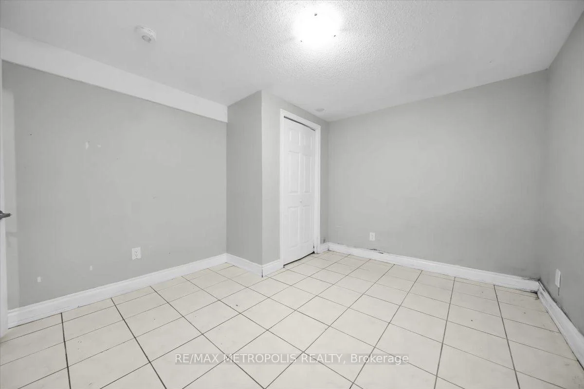 Photo 46 of 39 Jellicoe Crescent, Brampton, Northgate — HOMEH