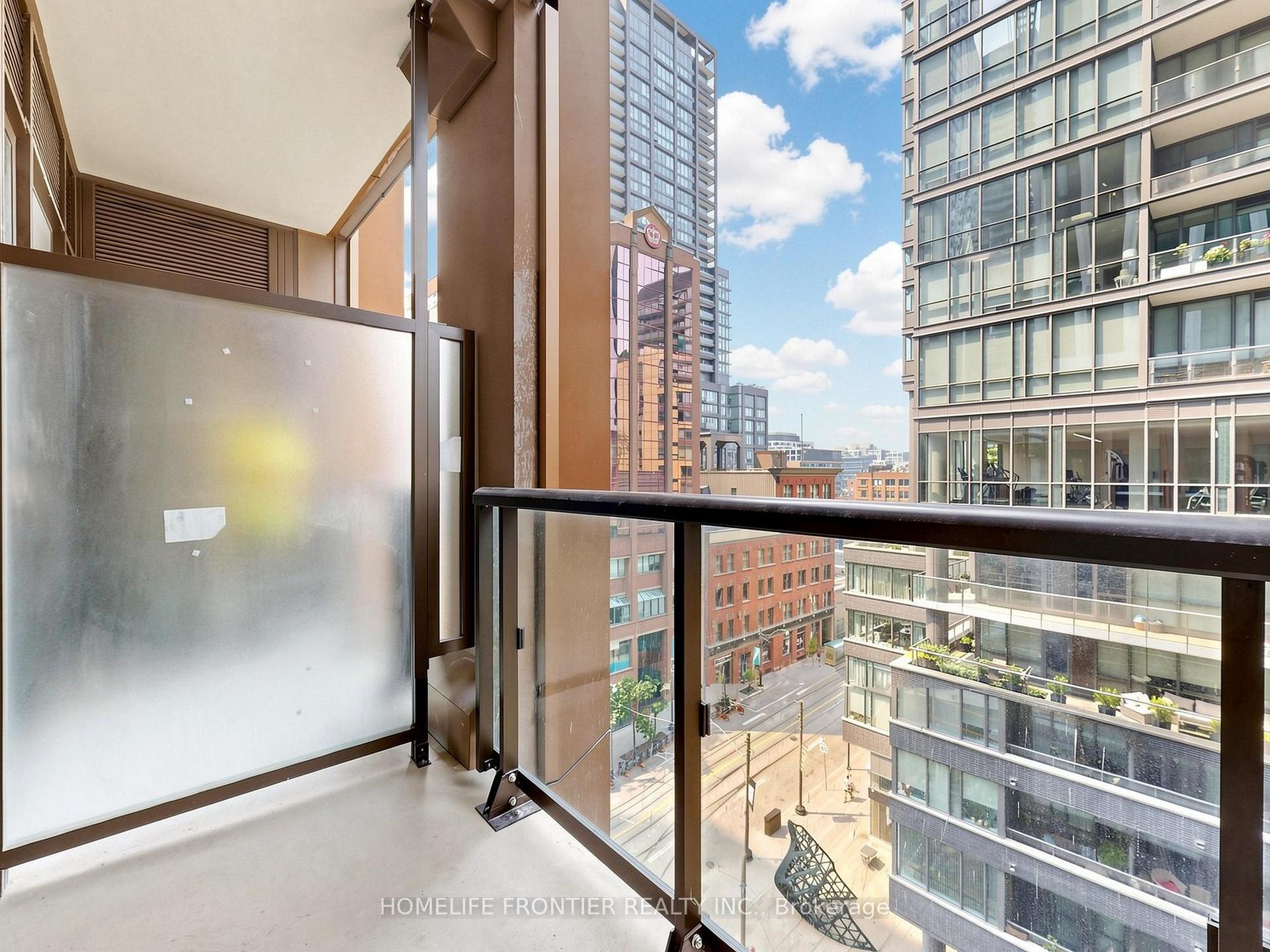 Photo 16 of Unit 719, 400 King Street W, Toronto, Waterfront Communities — HOMEH