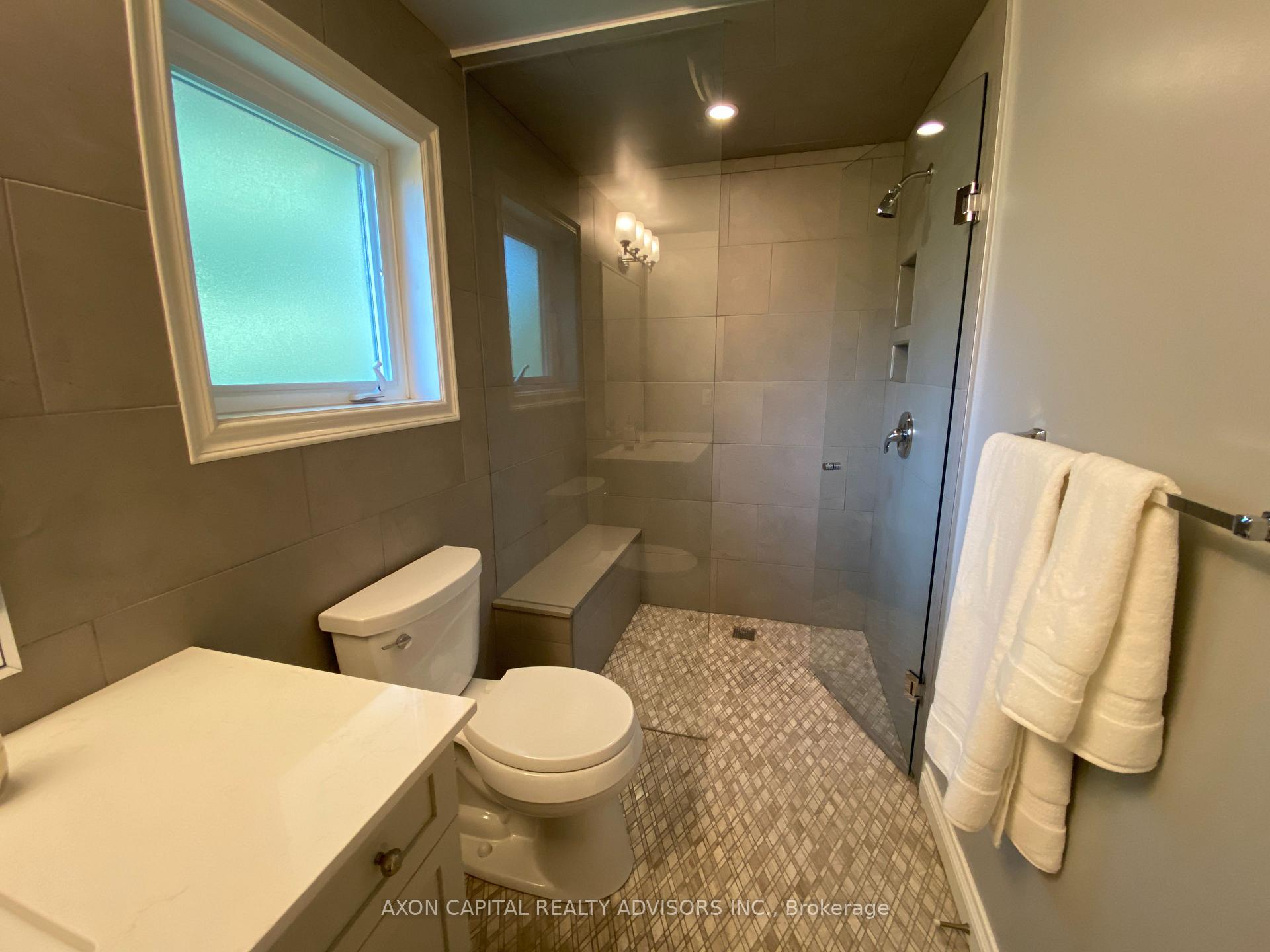 Photo 11 of 74 Eleanor Circle, Richmond Hill, South Richvale — HOMEH
