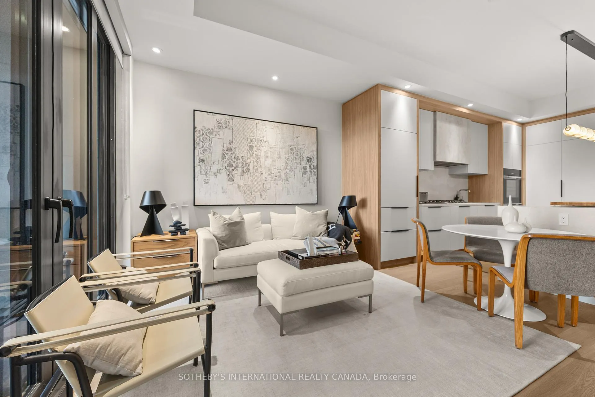 Photo 11 of Unit 510, 2 Forest Hill Road, Toronto, Casa Loma — HOMEH