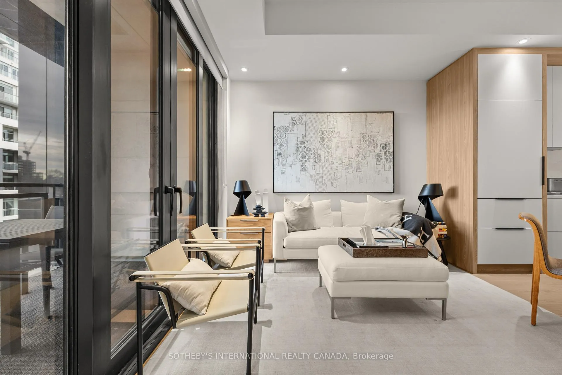 Photo 12 of Unit 510, 2 Forest Hill Road, Toronto, Casa Loma — HOMEH