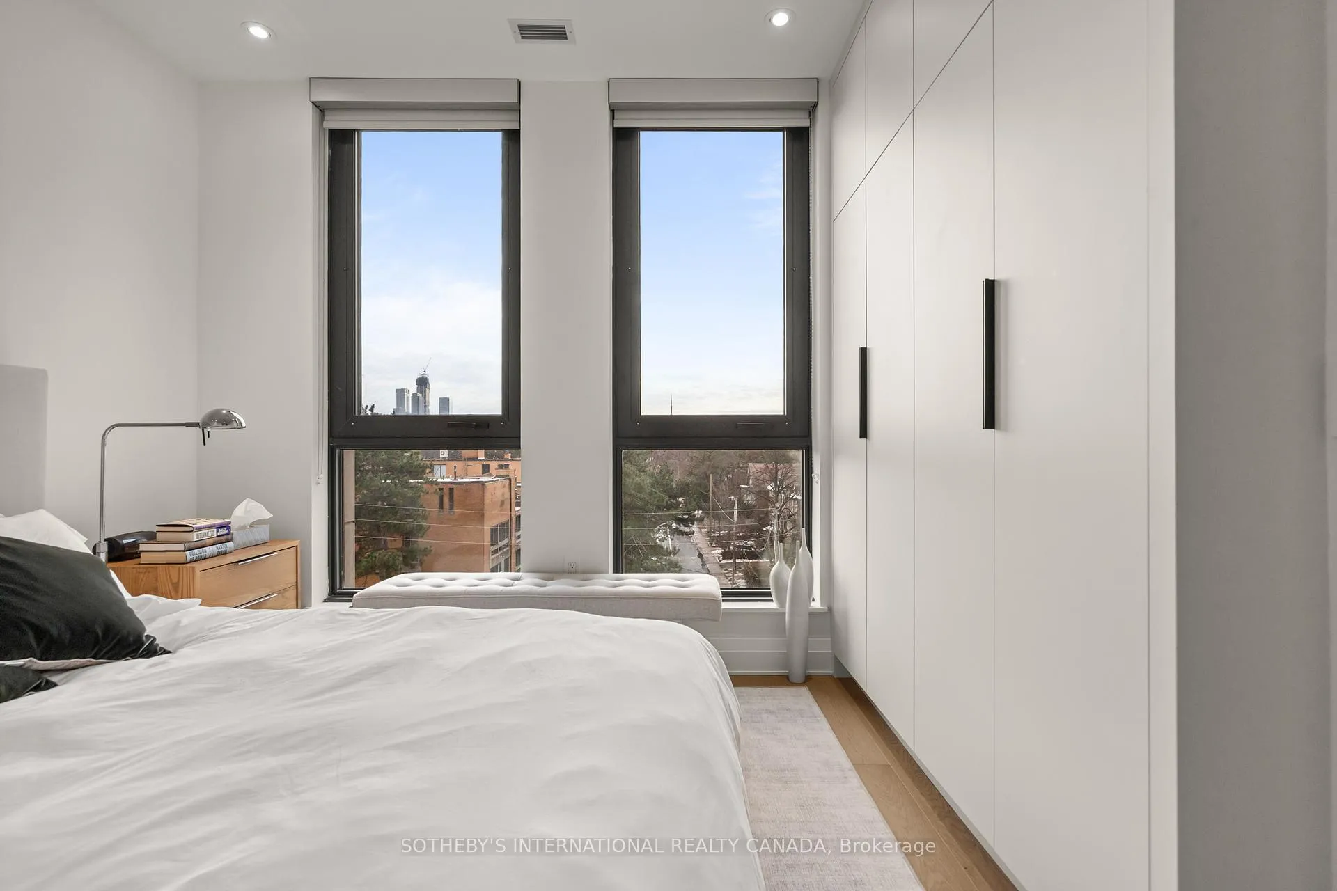 Photo 19 of Unit 510, 2 Forest Hill Road, Toronto, Casa Loma — HOMEH