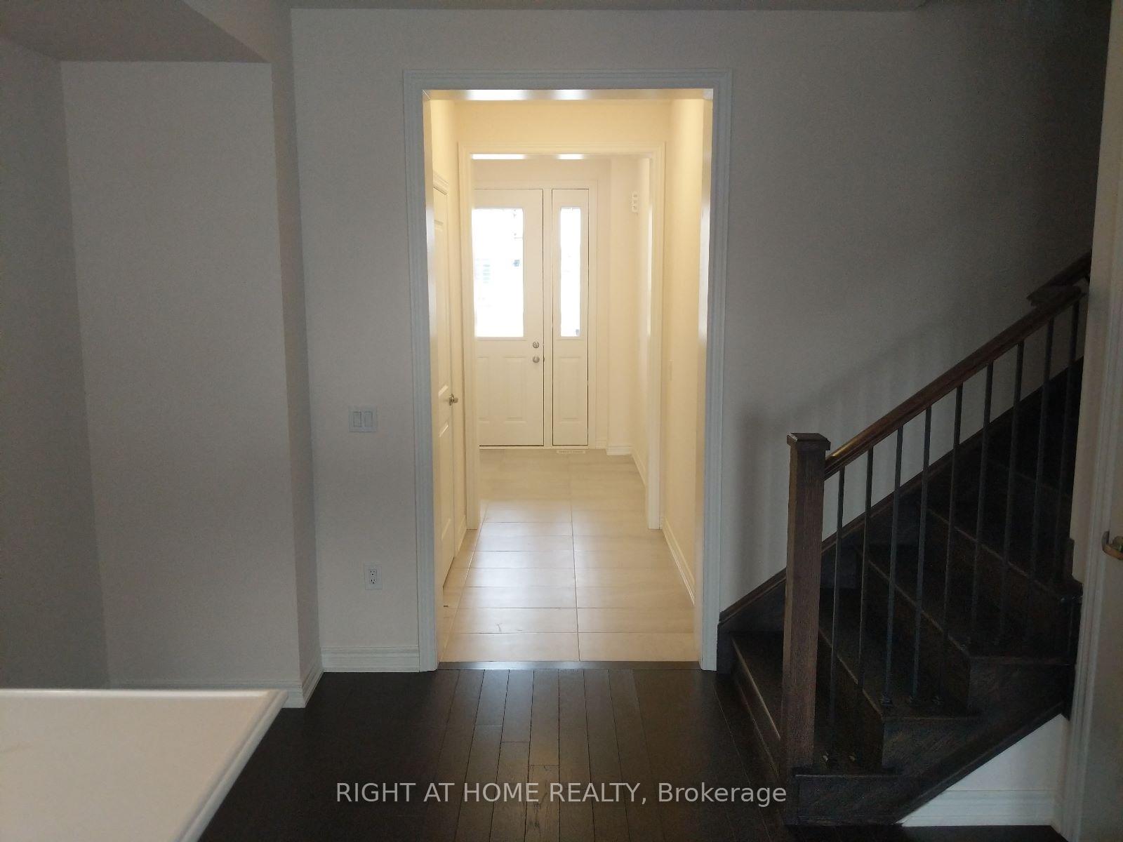 Photo 7 of 323 Raymond Road, Hamilton, Meadowlands — HOMEH