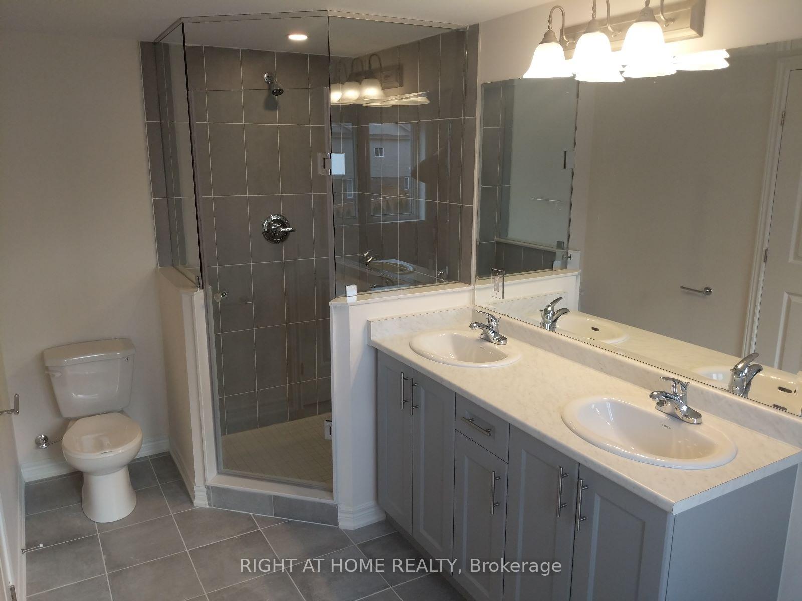 Photo 9 of 323 Raymond Road, Hamilton, Meadowlands — HOMEH