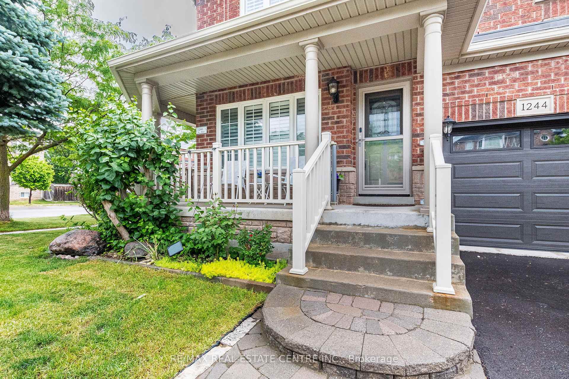Photo 5 of 1244 Field Drive, Milton, Clarke — HOMEH