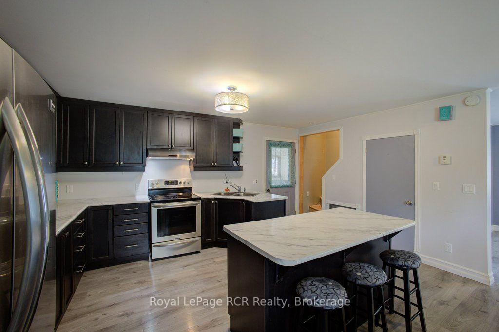 Photo 11 of 14 William Street, Perth East, Milverton — HOMEH