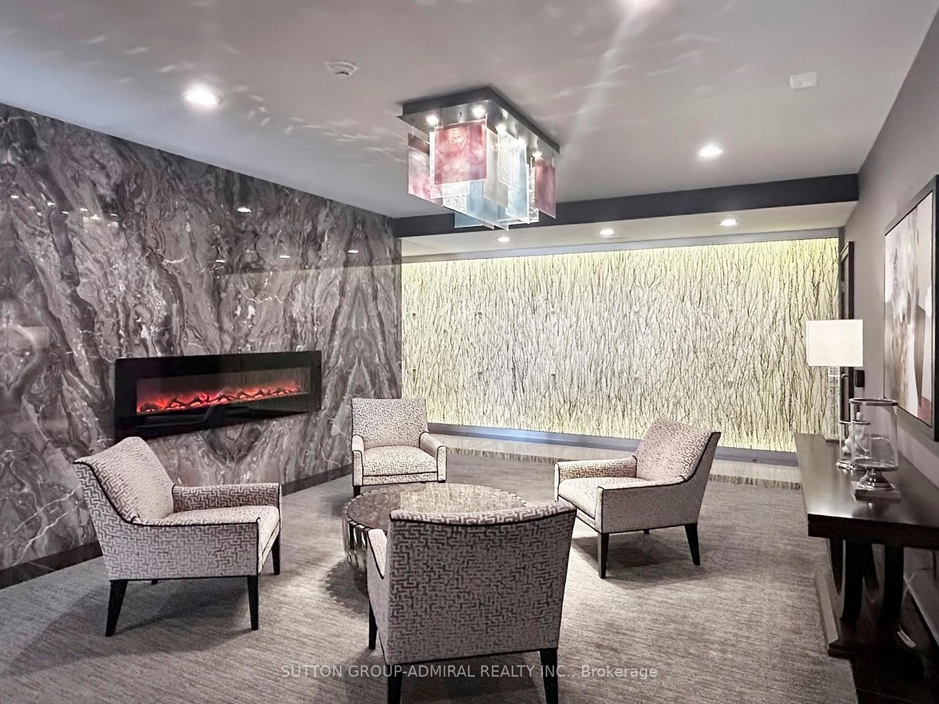 Photo 4 of Unit 312, 7601 Bathurst Street, Vaughan, Crestwood-Springfarm-Yorkhill — HOMEH