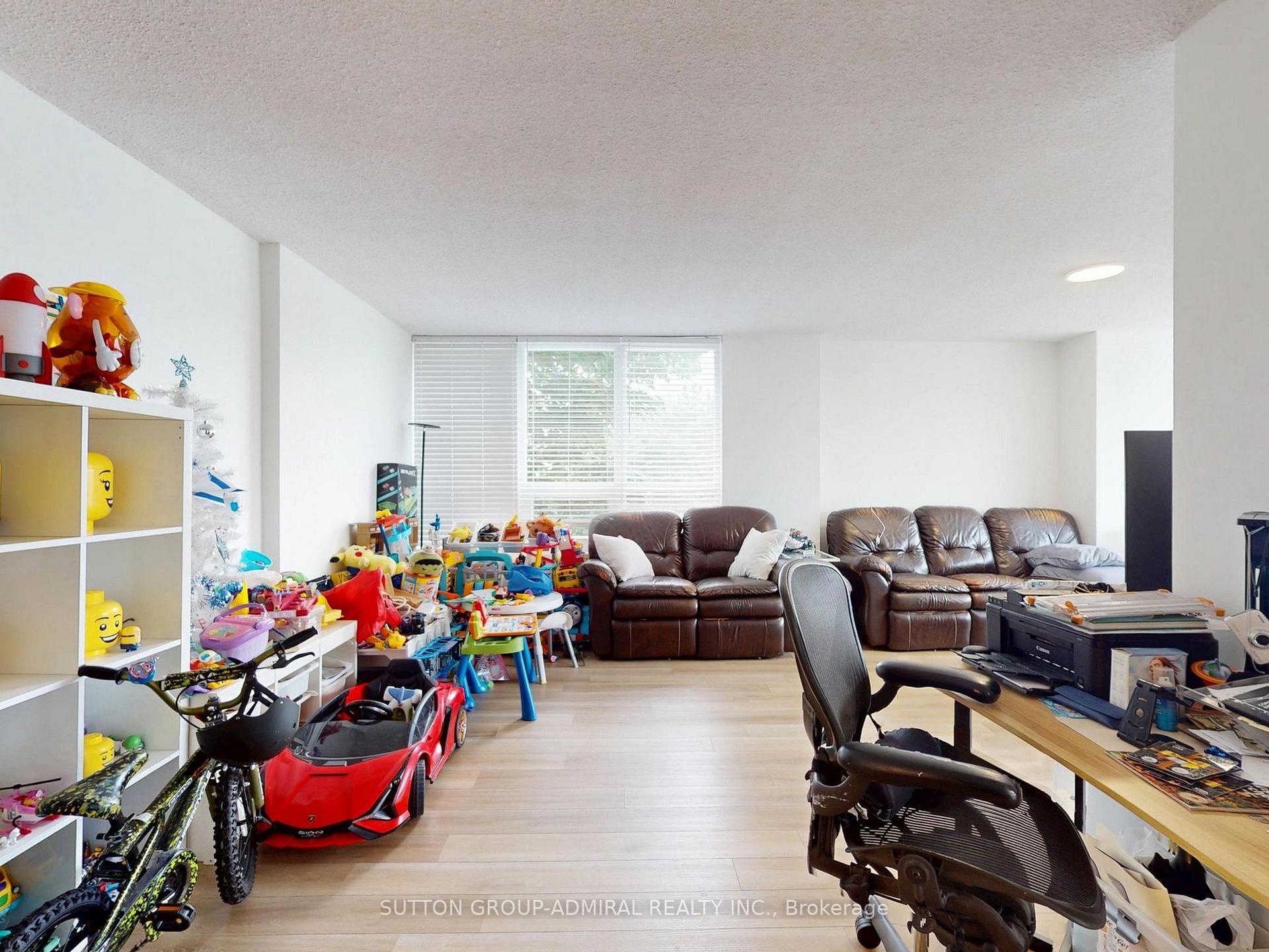 Photo 15 of Unit 312, 7601 Bathurst Street, Vaughan, Crestwood-Springfarm-Yorkhill — HOMEH