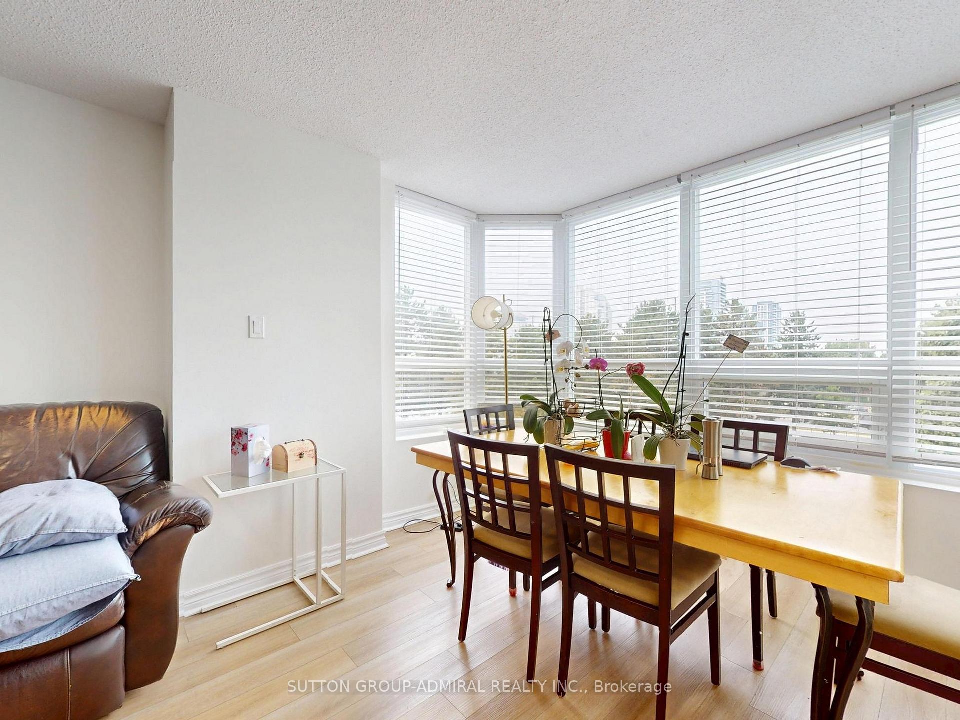 Photo 16 of Unit 312, 7601 Bathurst Street, Vaughan, Crestwood-Springfarm-Yorkhill — HOMEH