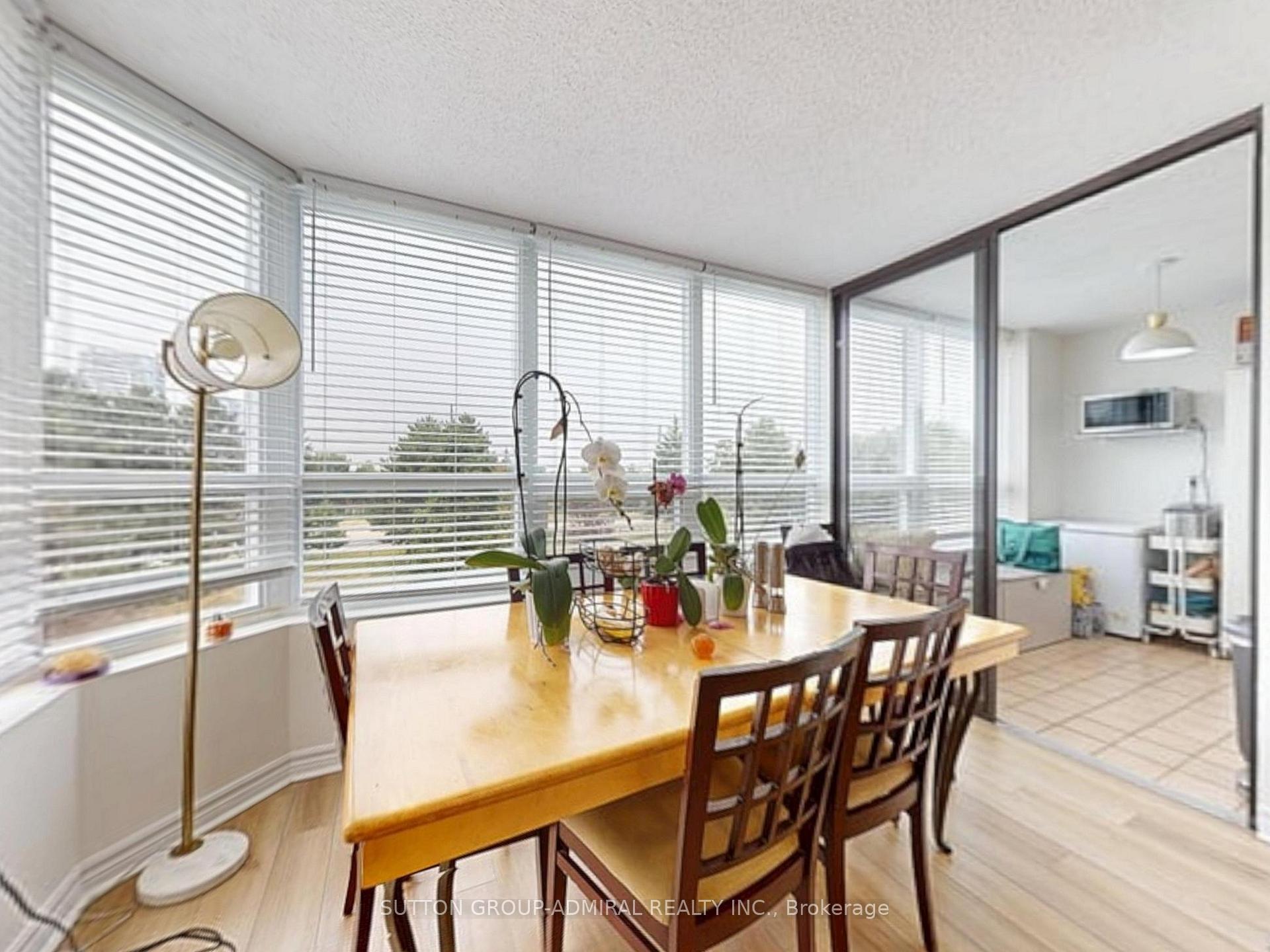 Photo 17 of Unit 312, 7601 Bathurst Street, Vaughan, Crestwood-Springfarm-Yorkhill — HOMEH