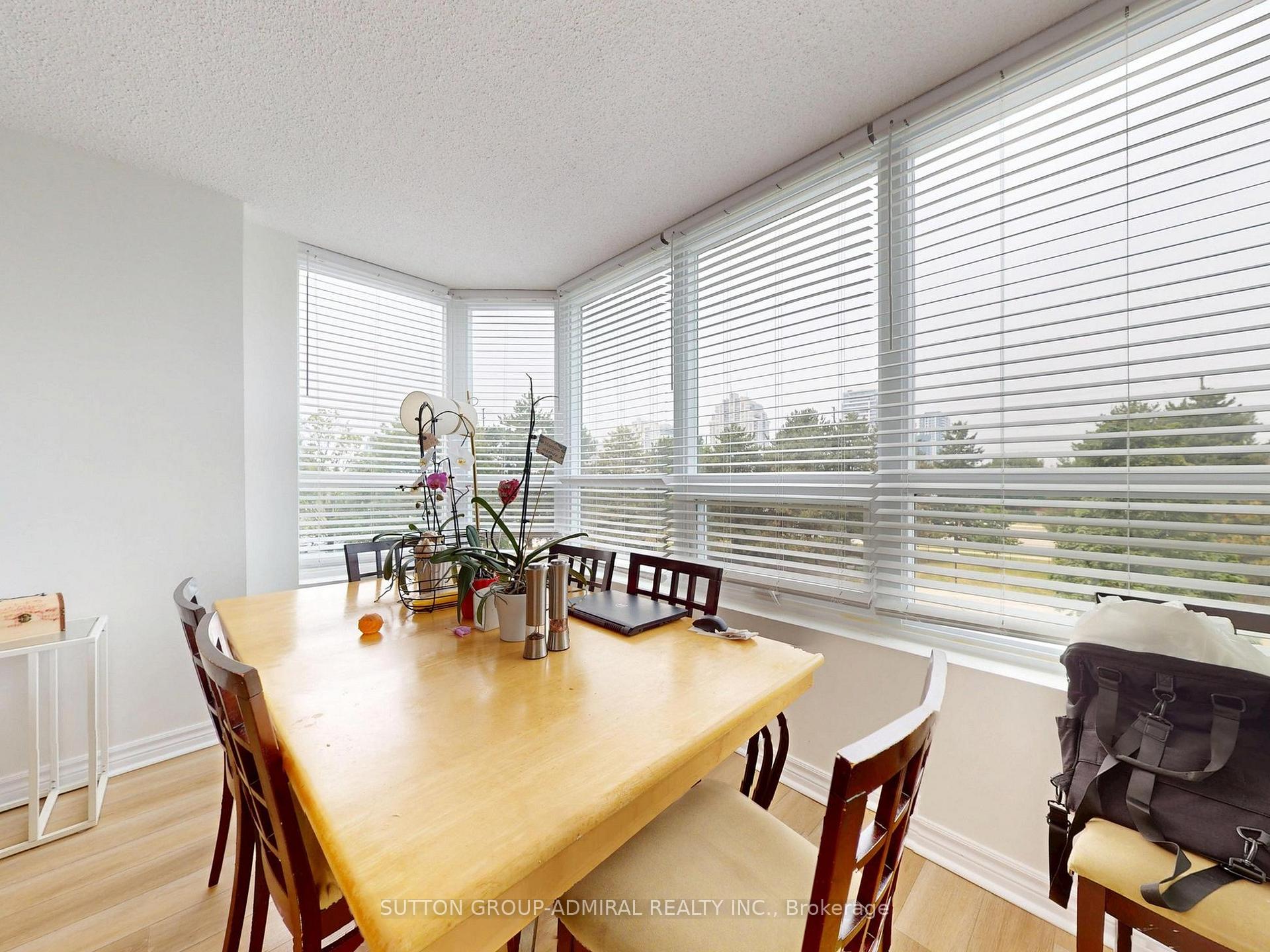 Photo 18 of Unit 312, 7601 Bathurst Street, Vaughan, Crestwood-Springfarm-Yorkhill — HOMEH
