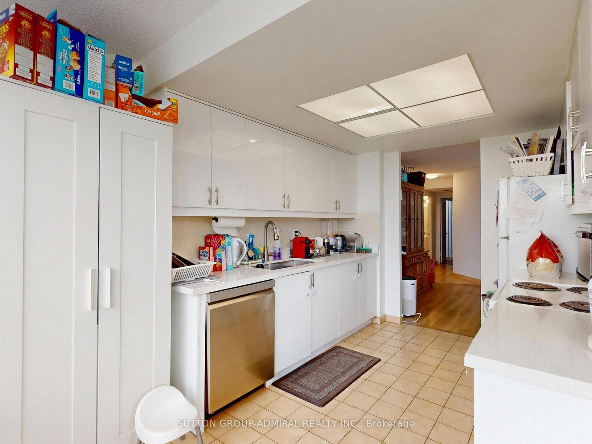 Photo 20 of Unit 312, 7601 Bathurst Street, Vaughan, Crestwood-Springfarm-Yorkhill — HOMEH