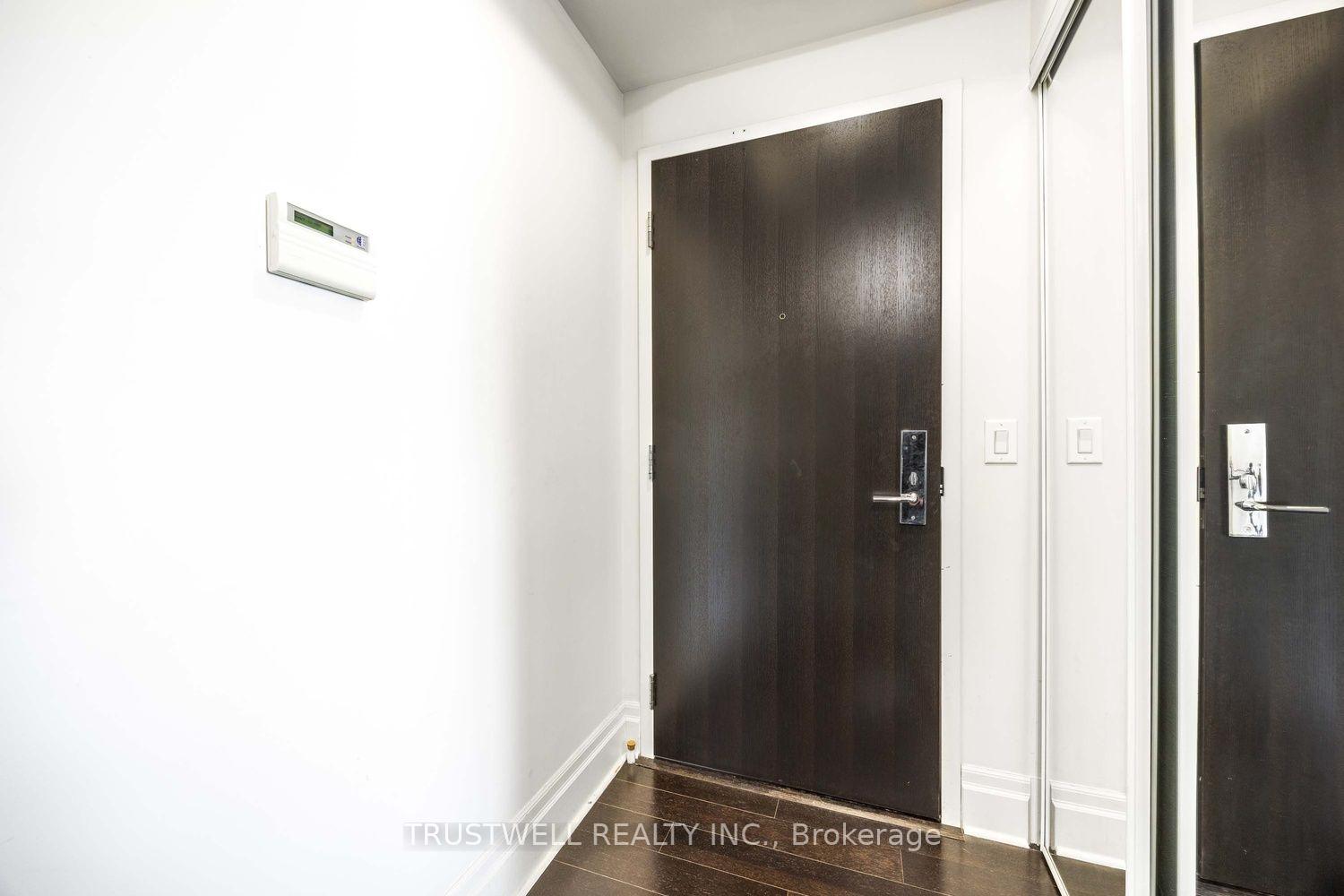 Photo 2 of Unit 1207, 151 Upper Duke Crescent, Markham, Unionville — HOMEH