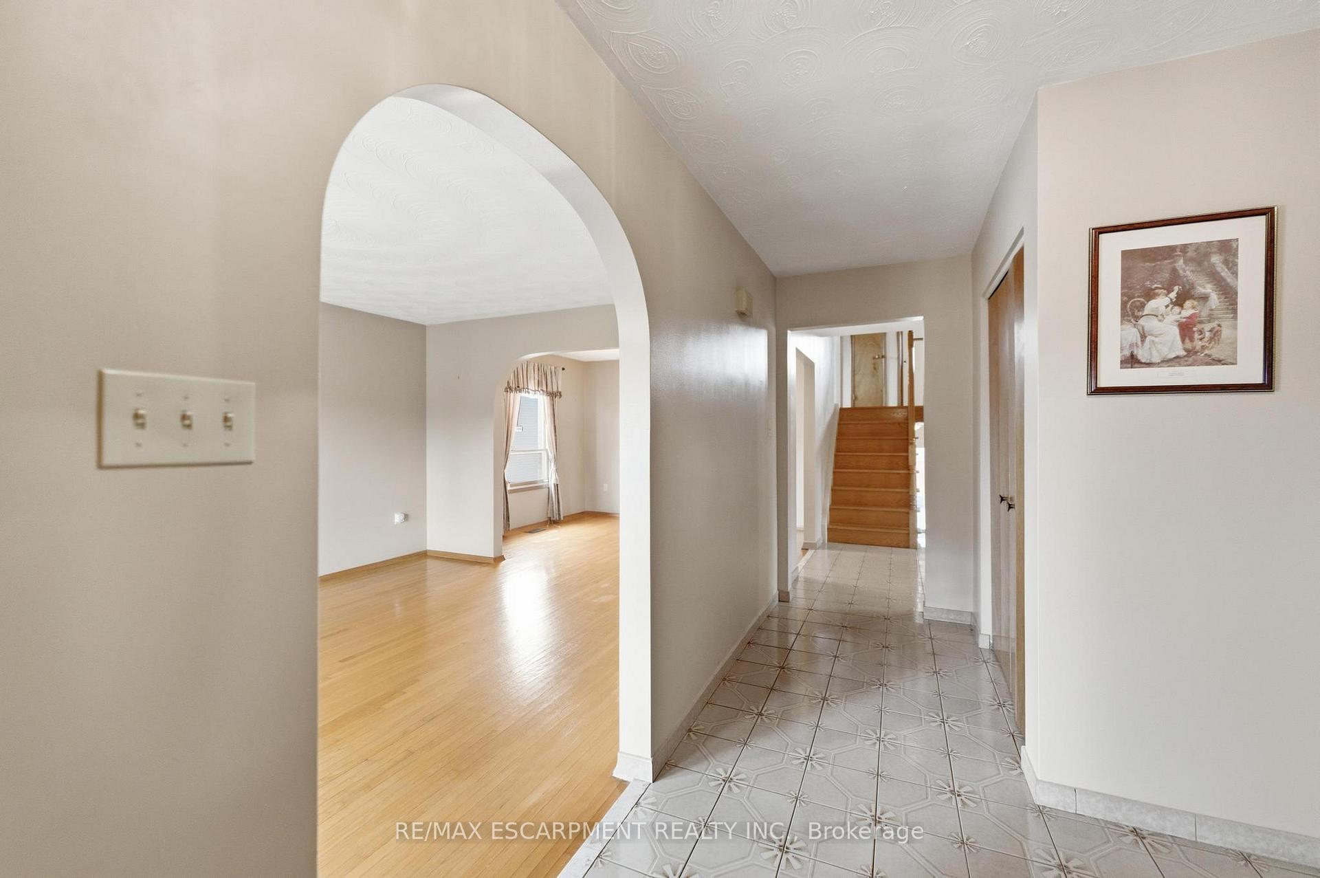 Photo 5 of 26 Adorn Court, Hamilton, Kentley — HOMEH