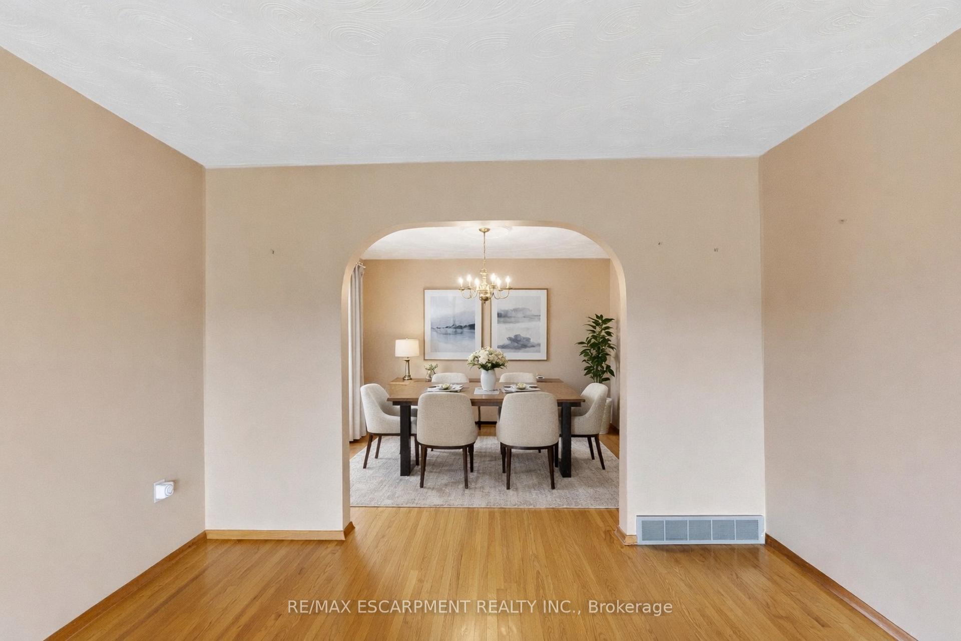Photo 7 of 26 Adorn Court, Hamilton, Kentley — HOMEH
