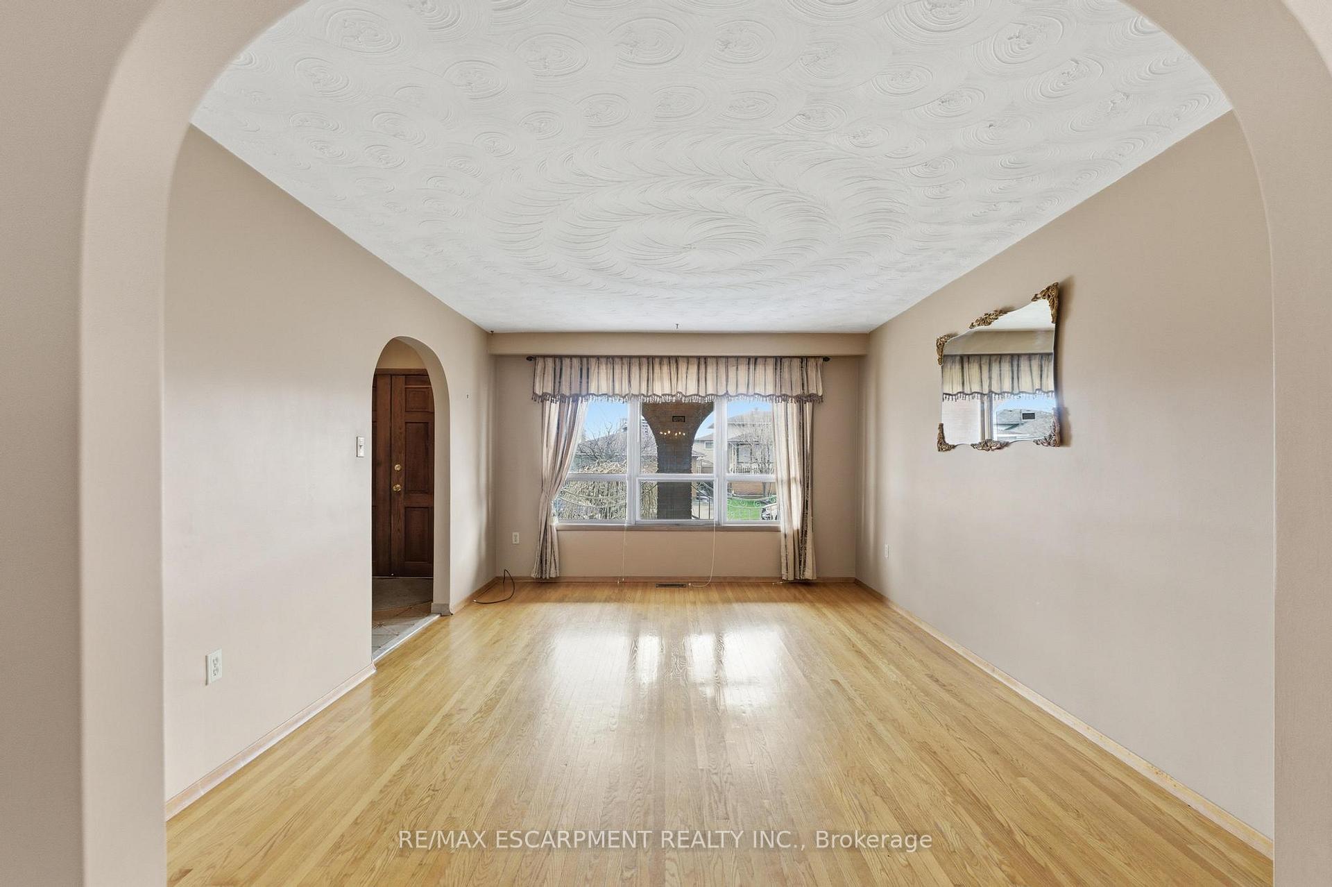 Photo 8 of 26 Adorn Court, Hamilton, Kentley — HOMEH