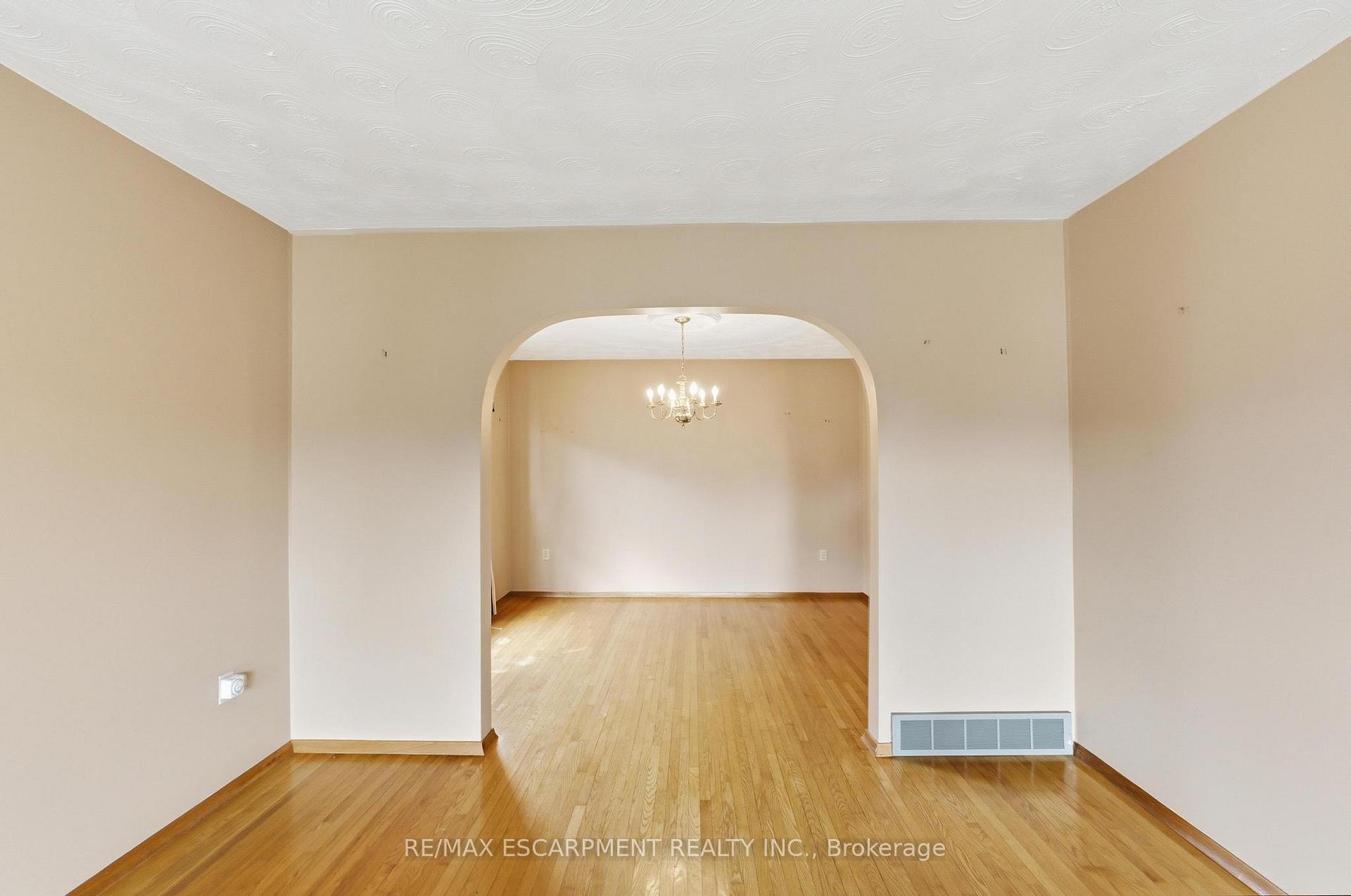 Photo 9 of 26 Adorn Court, Hamilton, Kentley — HOMEH
