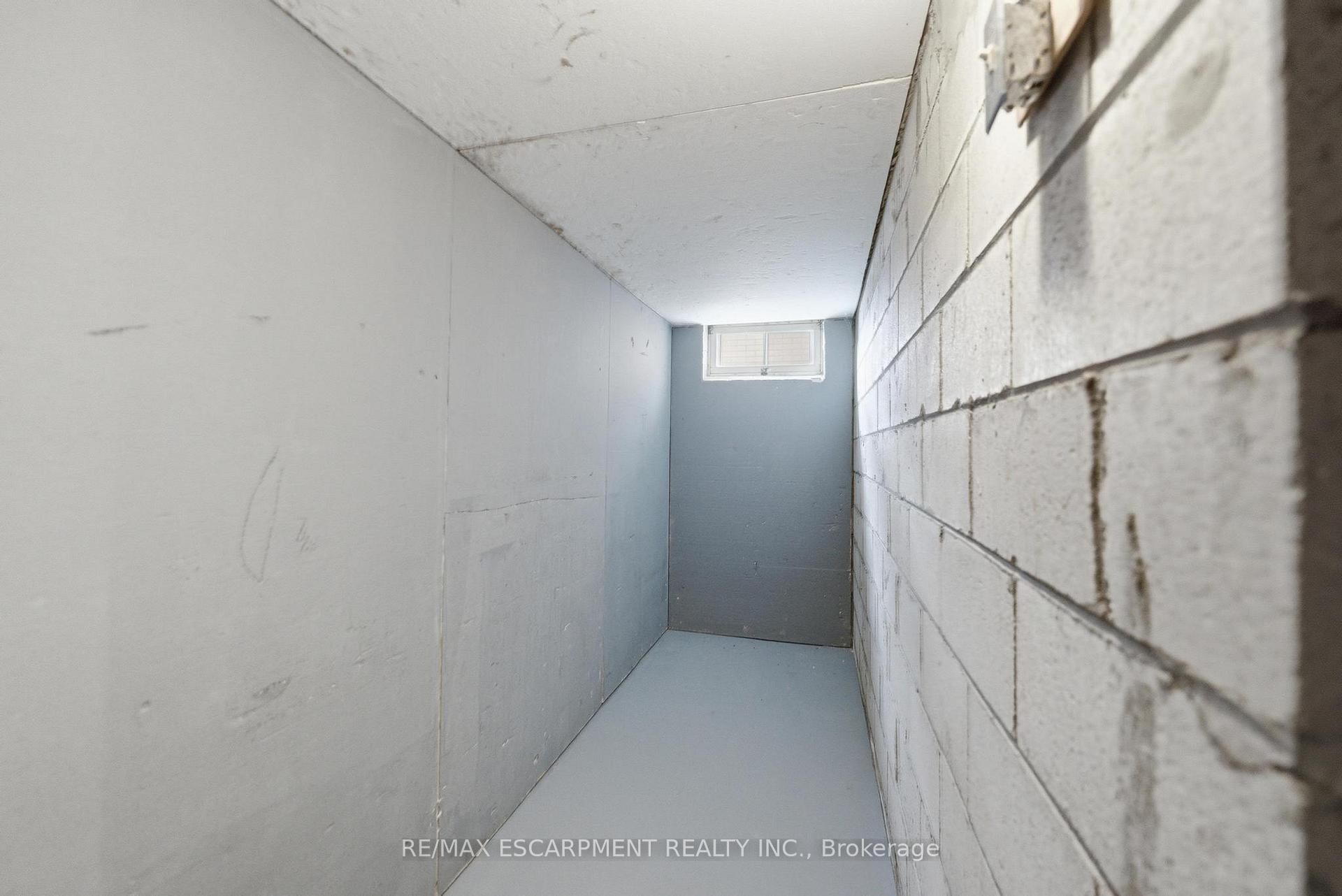 Photo 28 of 26 Adorn Court, Hamilton, Kentley — HOMEH