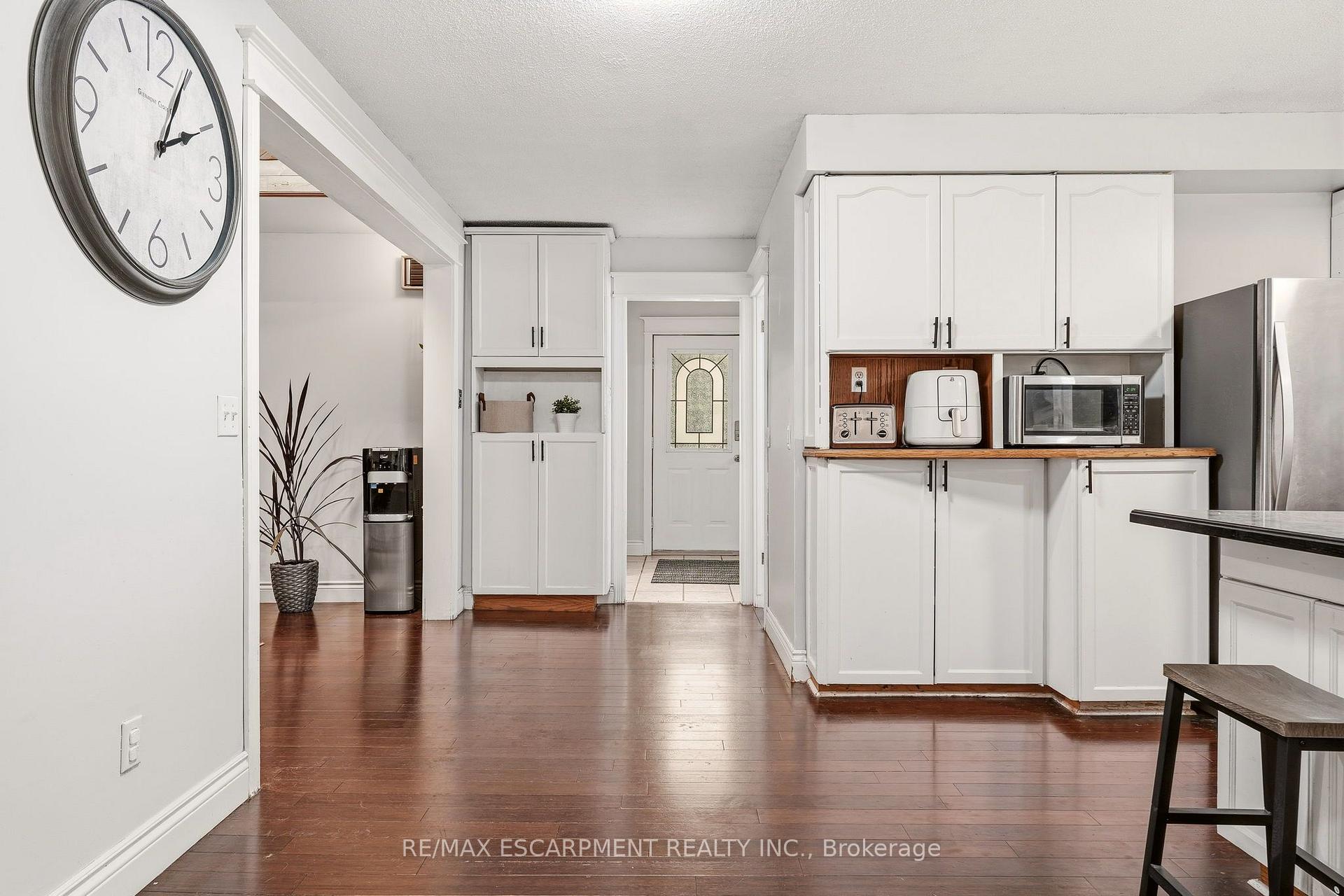 Photo 6 of 318 10th Concession Road E, Hamilton, Rural Flamborough — HOMEH